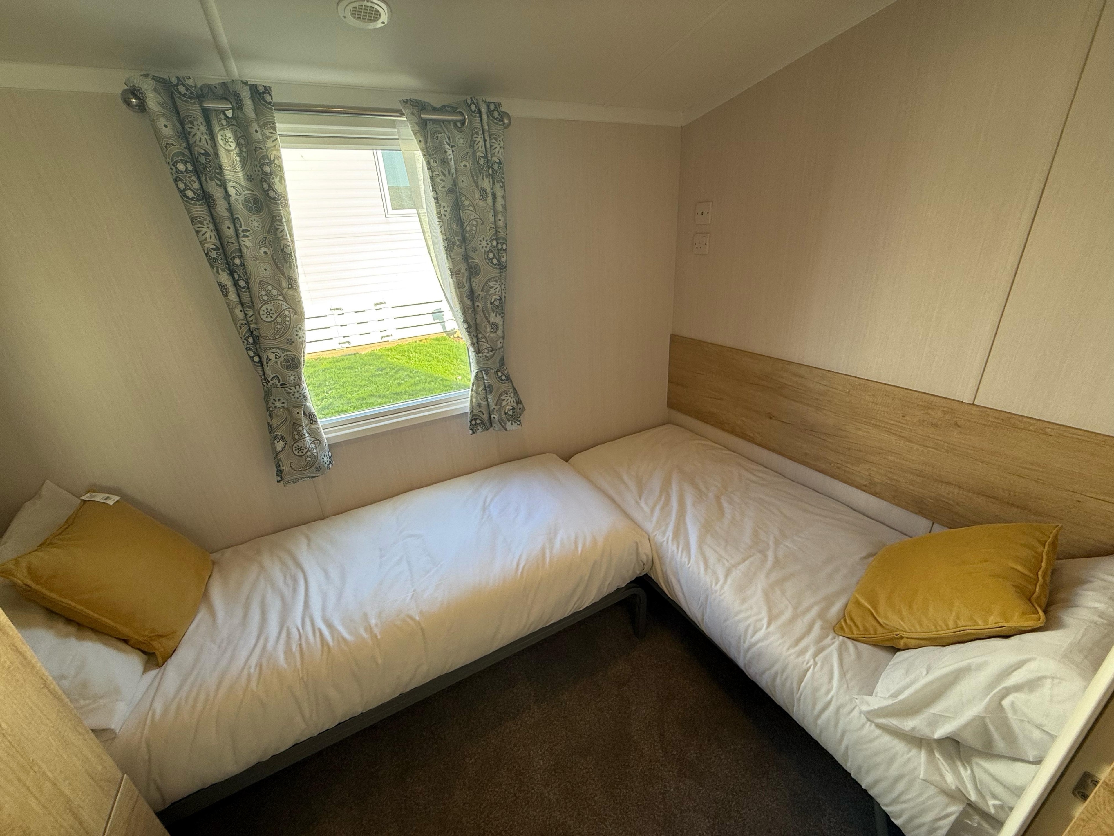 Photo of Swift Burgundy 2022 (Static Caravan)