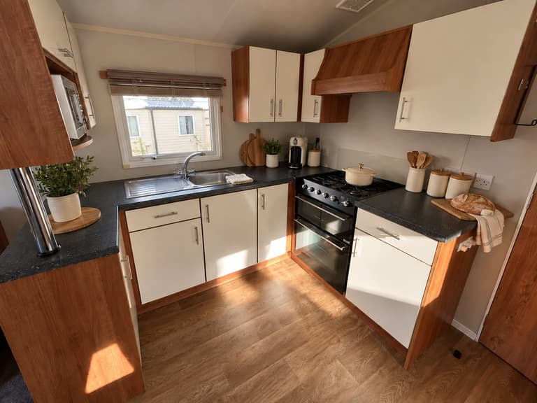 Willerby-Caledonia-2017-CAR0023349-150457755.jpeg