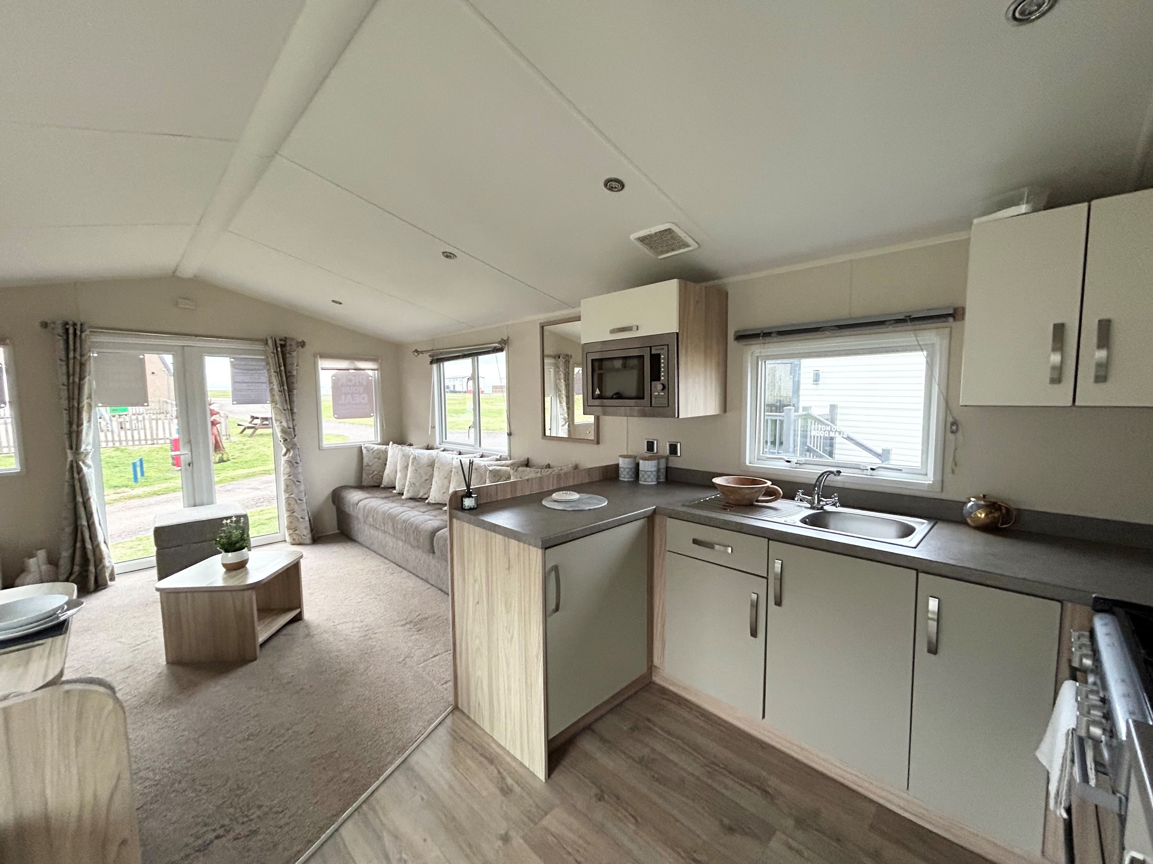 Willerby-Rio-2017-VS970078-127999195.JPEG