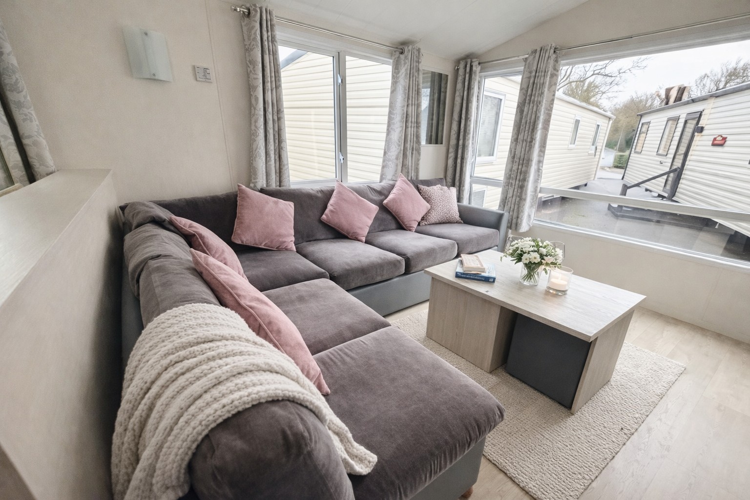 Atlas Ruby 2015 (Static Caravan) Accommodation in Saxmundham