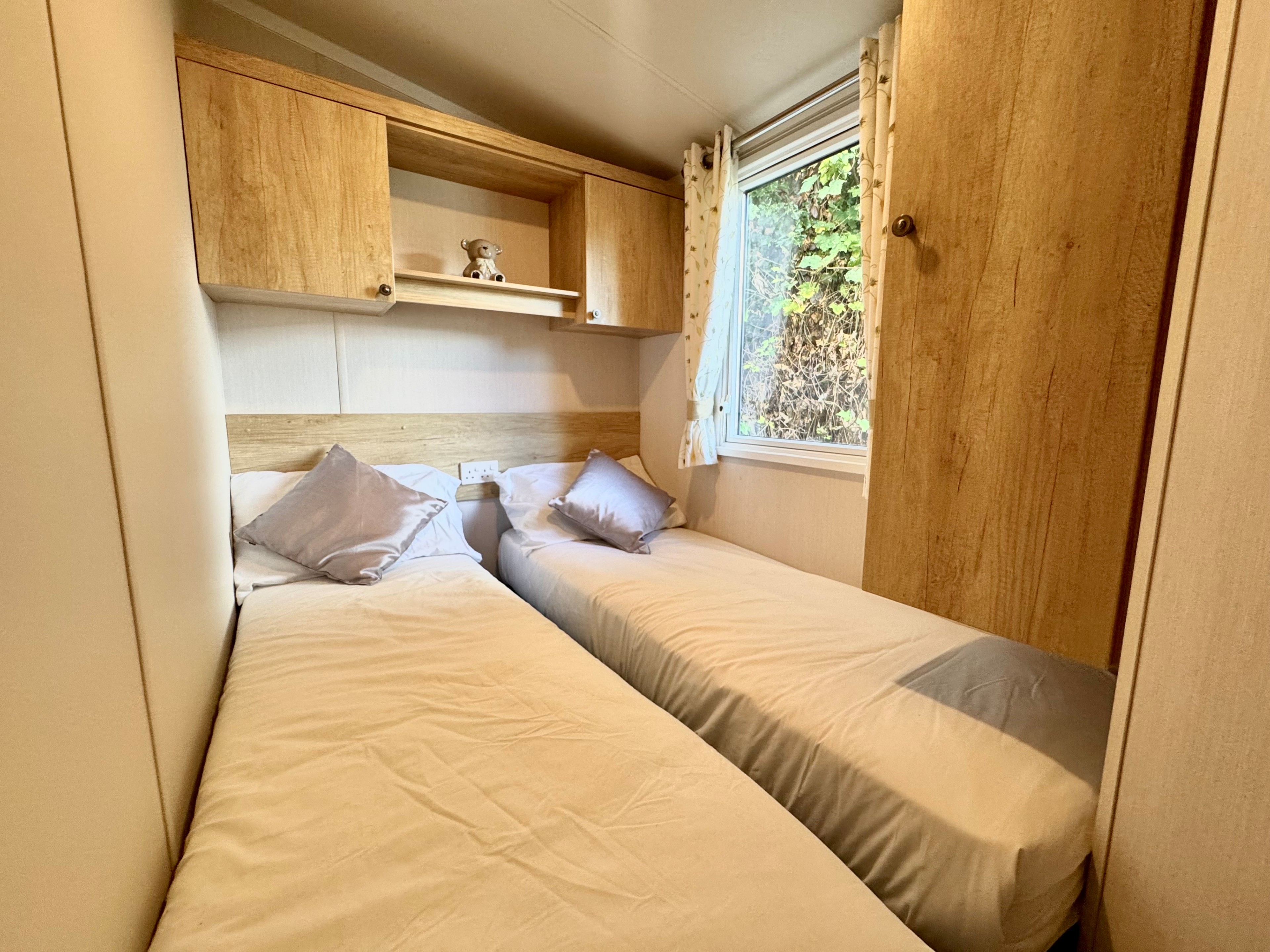 Photo of Swift Burgundy 2019 (Static Caravan)
