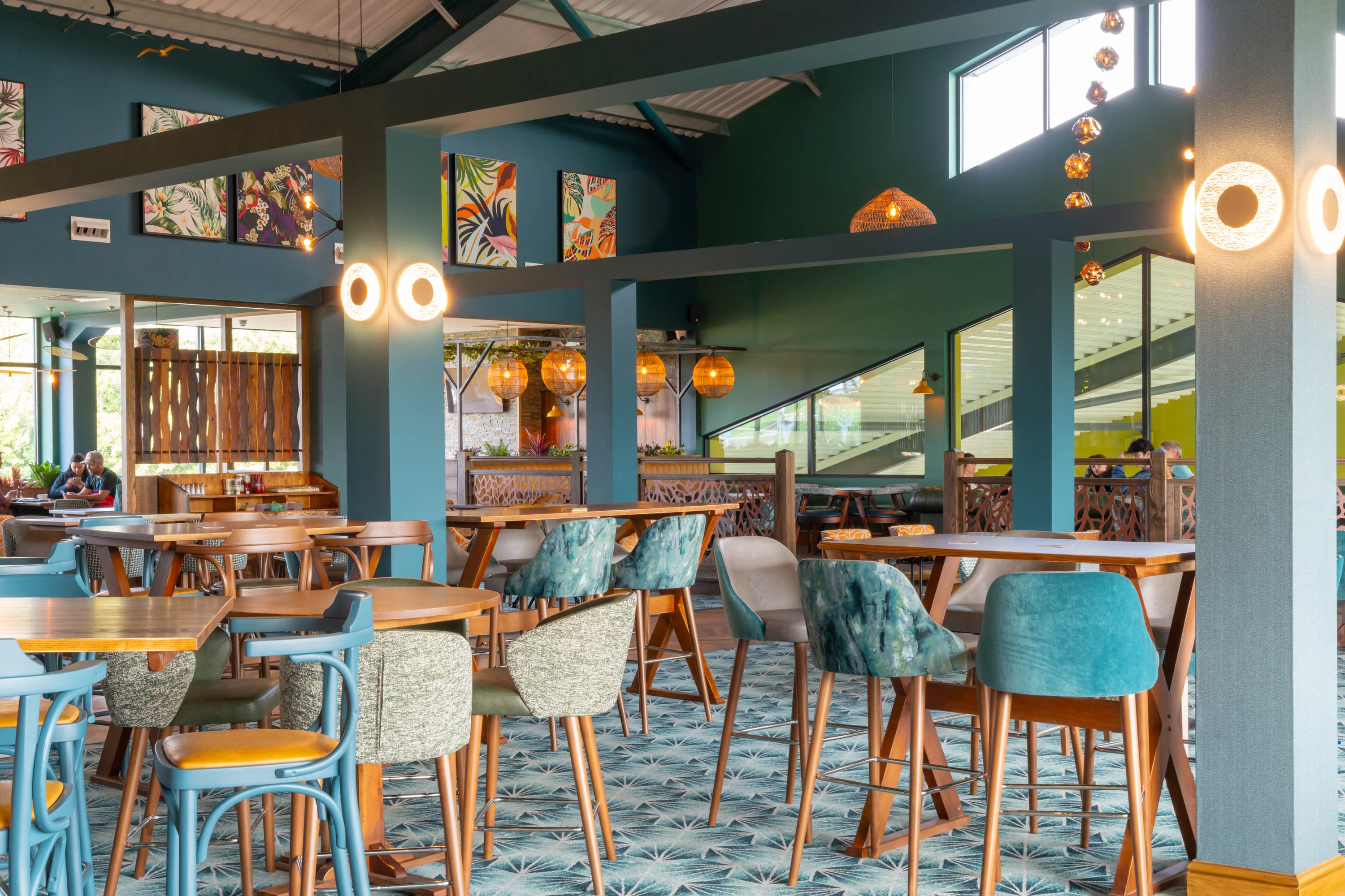 Restaurant & bar