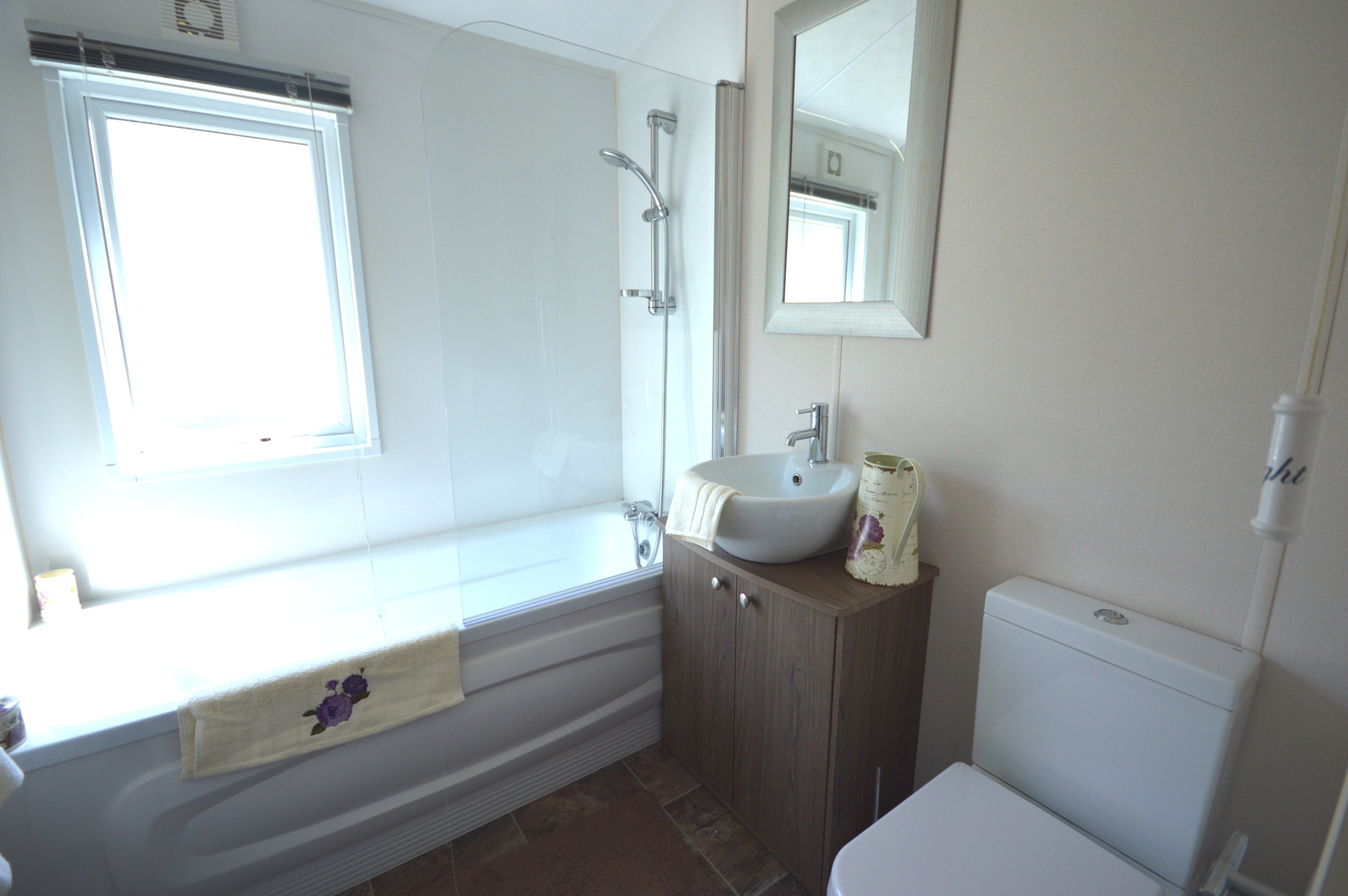 Photo of Delta Desire 2013 (Luxury Lodge)