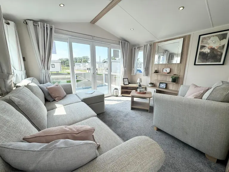 Willerby-Lamberhurst-2025-CAR0063977-140632024.jpeg