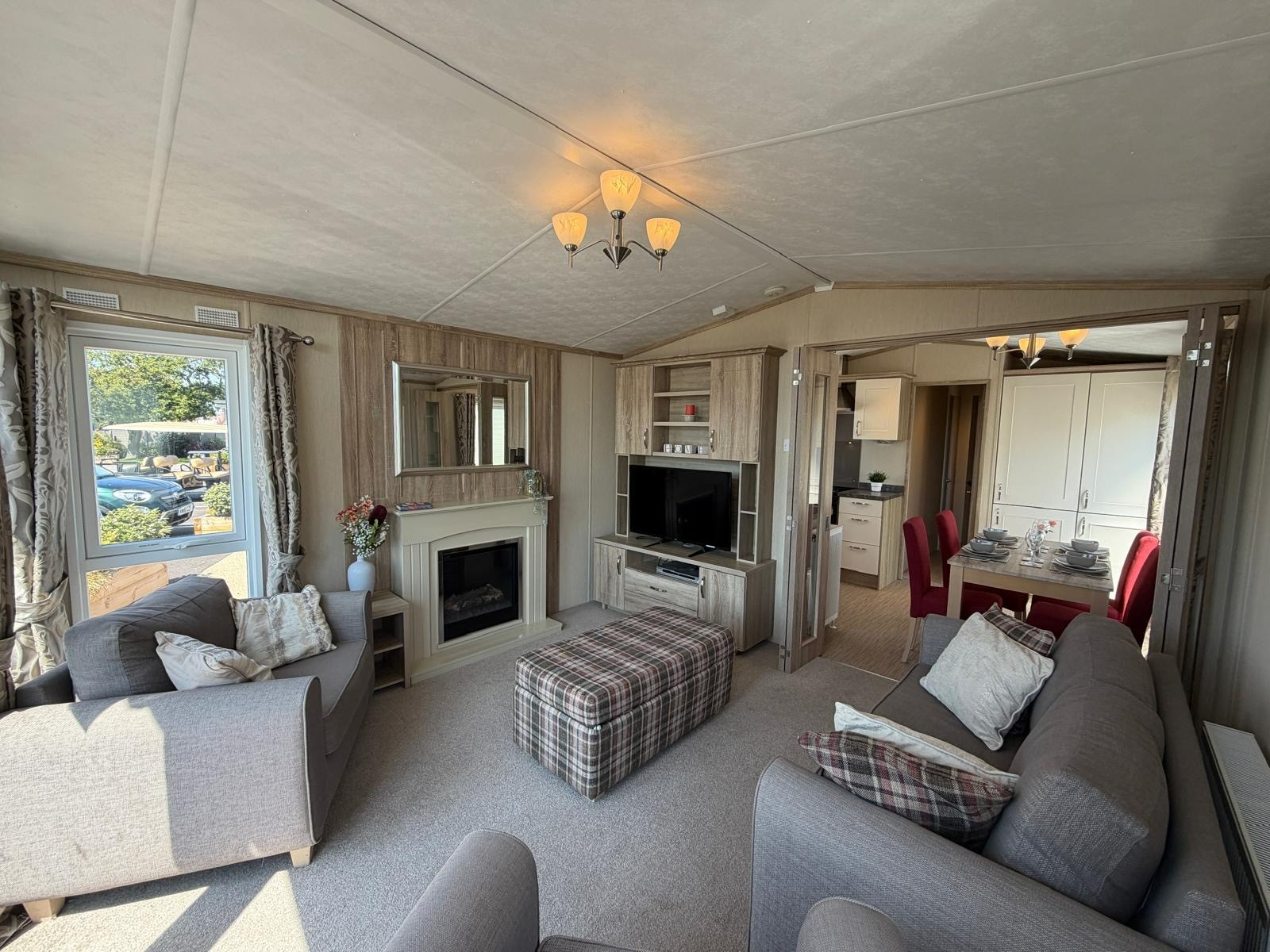 Pemberton Abingdon 2016 (Static Caravan) Accommodation in Fareham