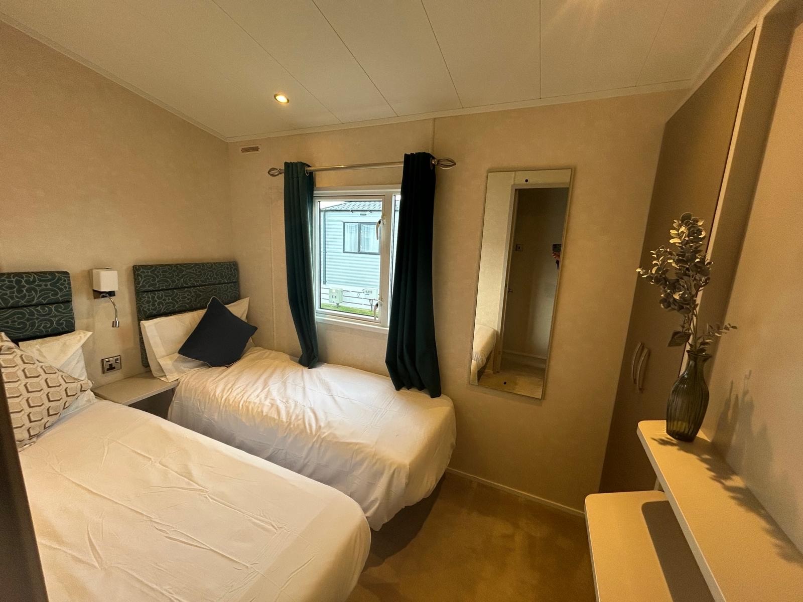 Photo of Carnaby Envoy 2017 (Villa)