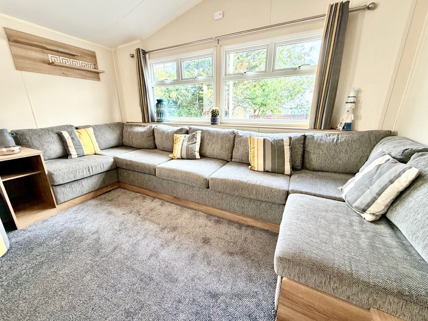 Willerby Lymington 2017 (Static Caravan) Accommodation in Maldon