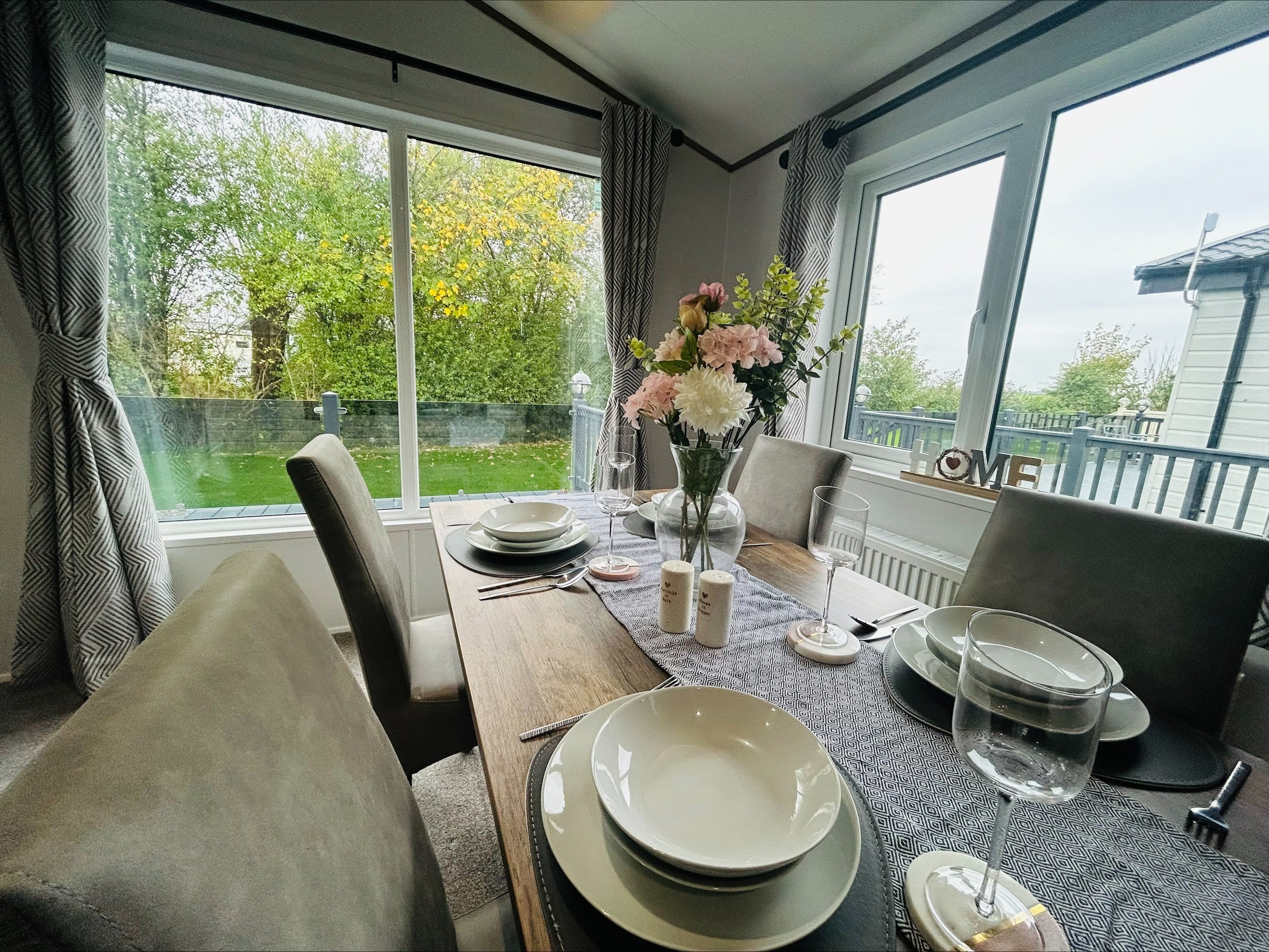 Photo of Willerby Horsham 2024 (Luxury Lodge)