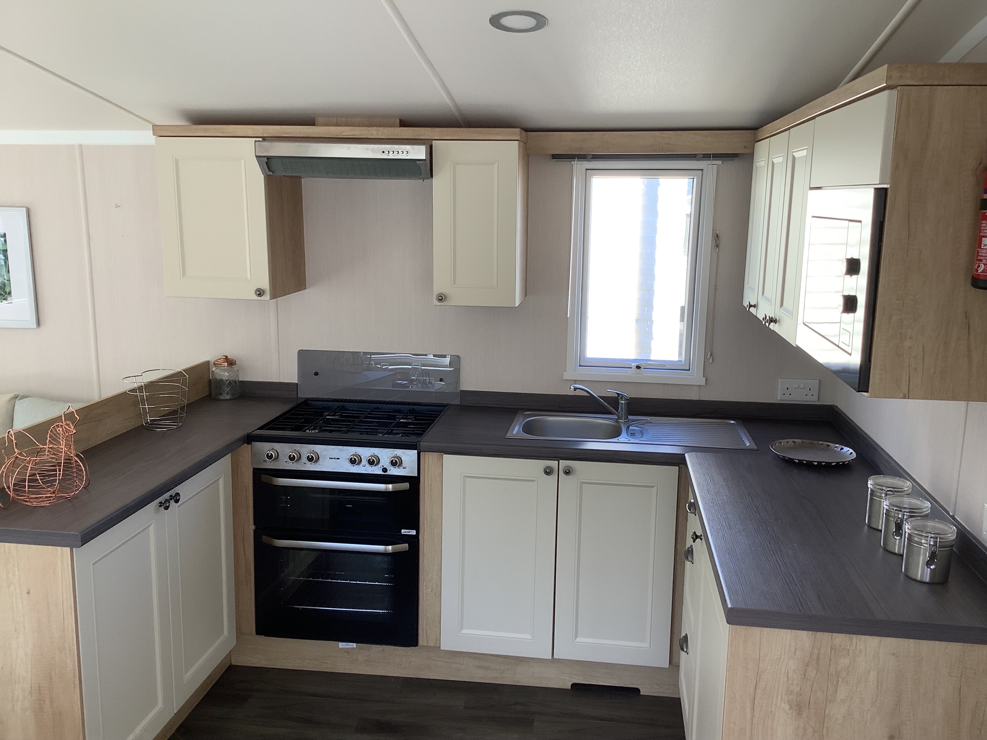 Photo of Swift Burgundy 2021 (Static Caravan)