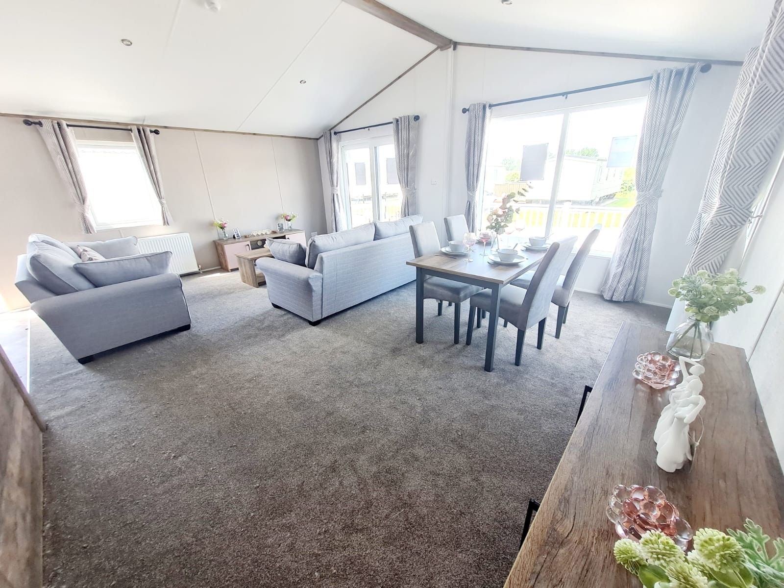 Photo of Willerby Horsham 2024 (Luxury Lodge)