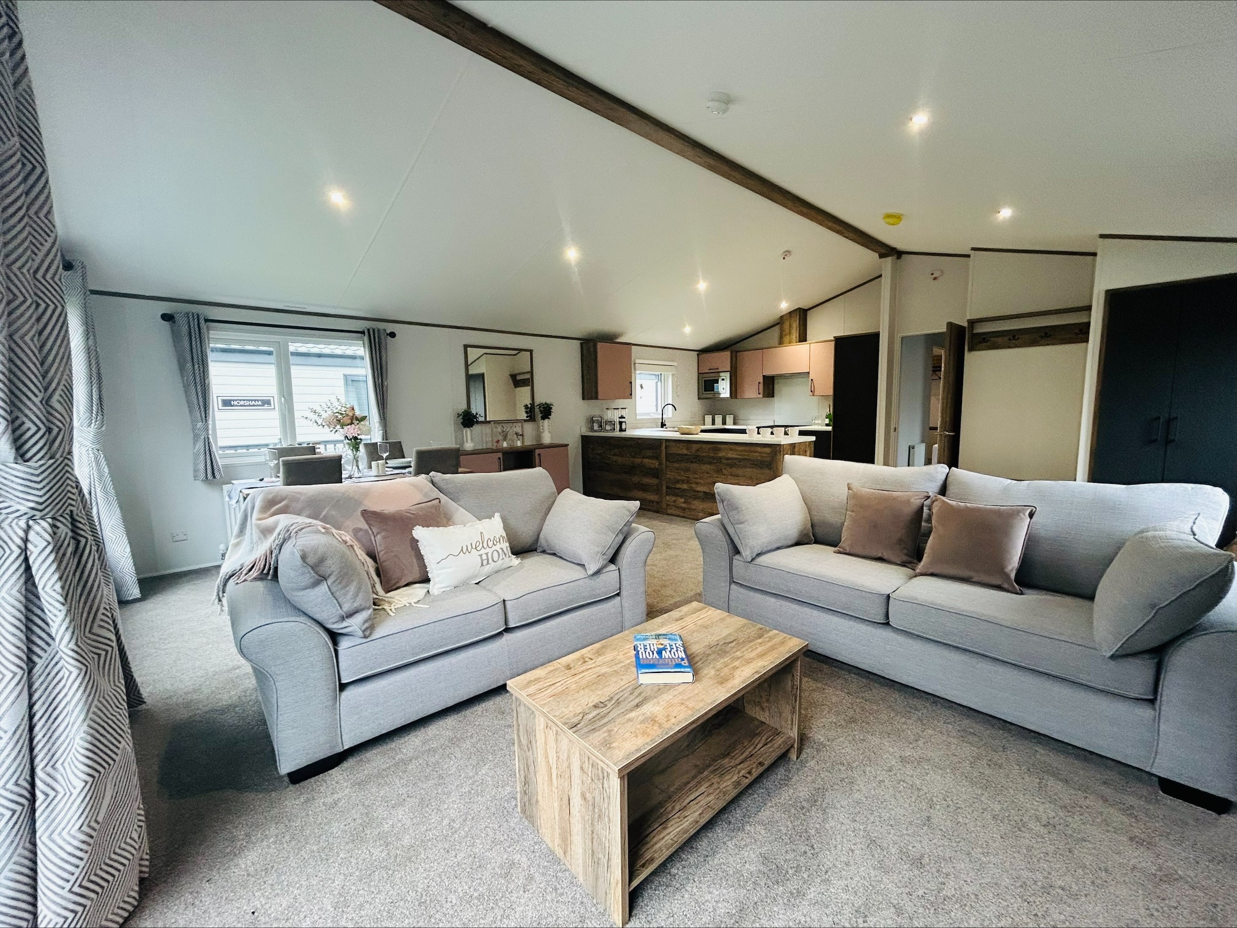Photo of Willerby Horsham 2024 (Luxury Lodge)