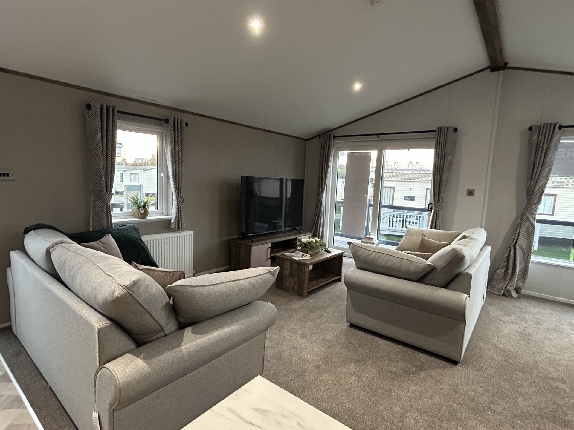 Photo of Willerby Horsham 2025 (Luxury Lodge)
