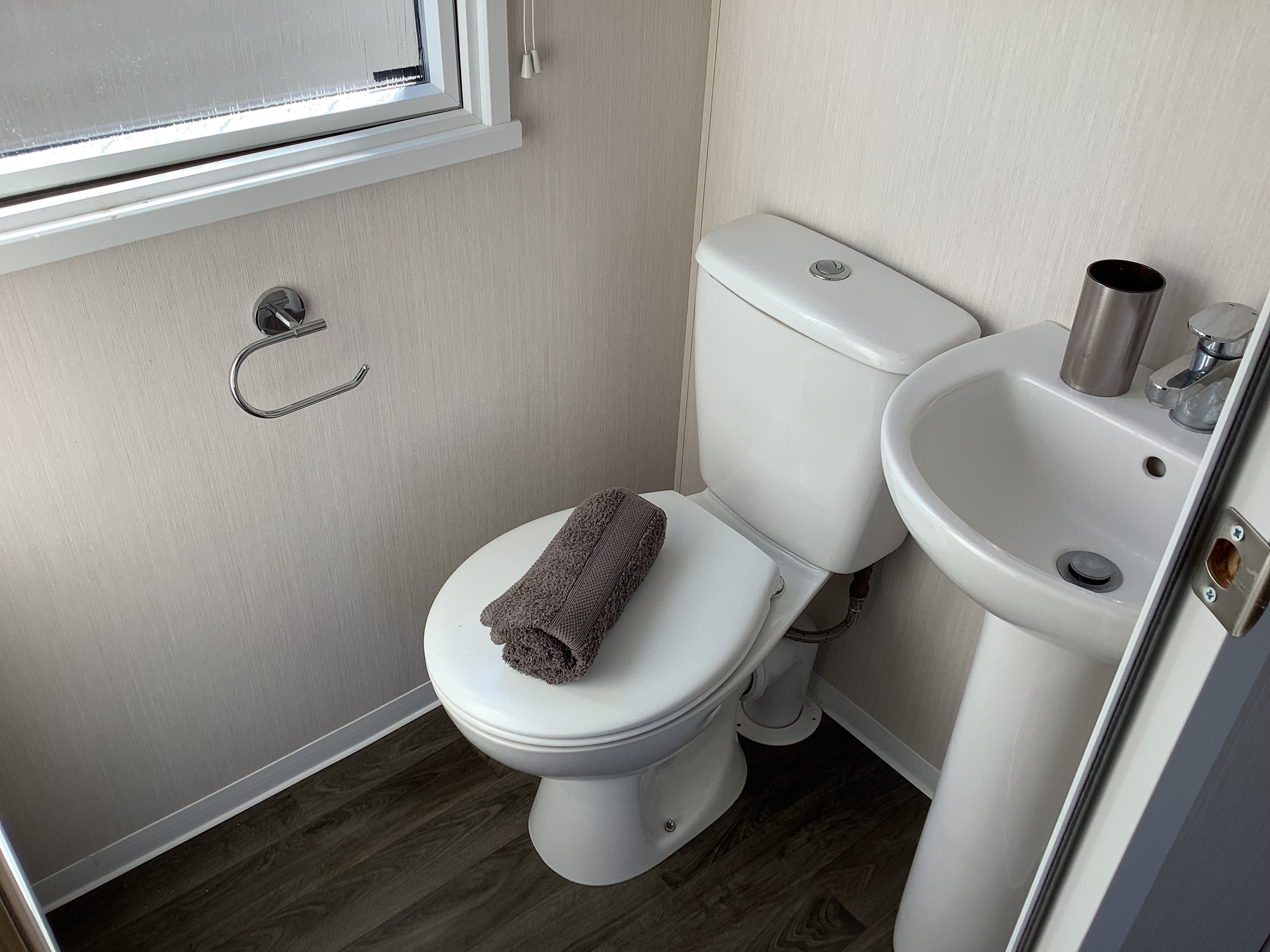 Photo of Swift Burgundy 2021 (Static Caravan)