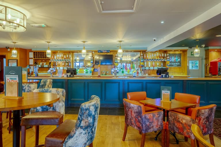Restaurant & bar