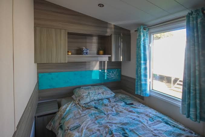 Swift-Bordeaux-2015-CAR0064864-151080763.jpeg