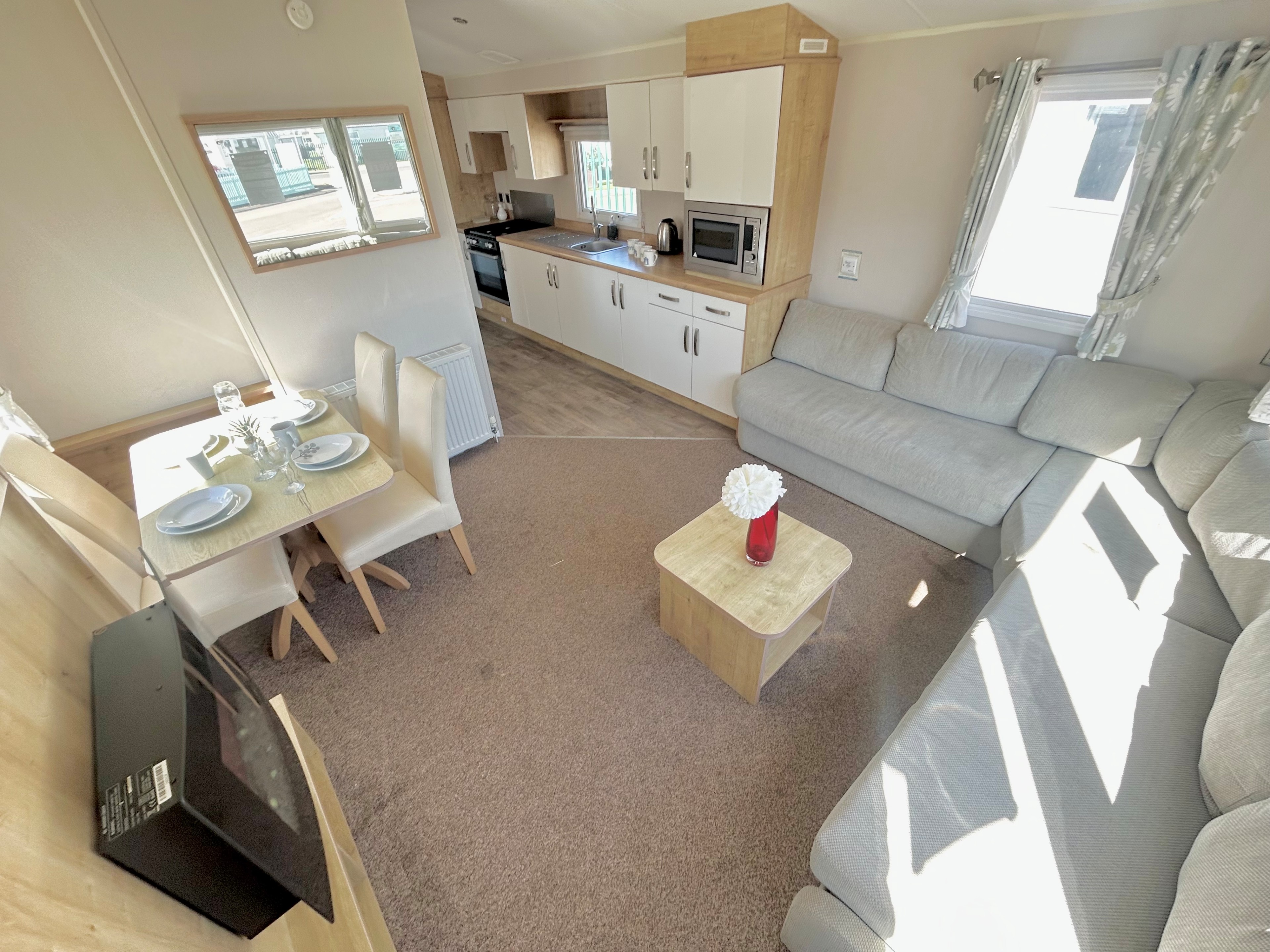 Willerby Richmond Wcf 2019 (Static Caravan) Accommodation in Clacton-on-Sea