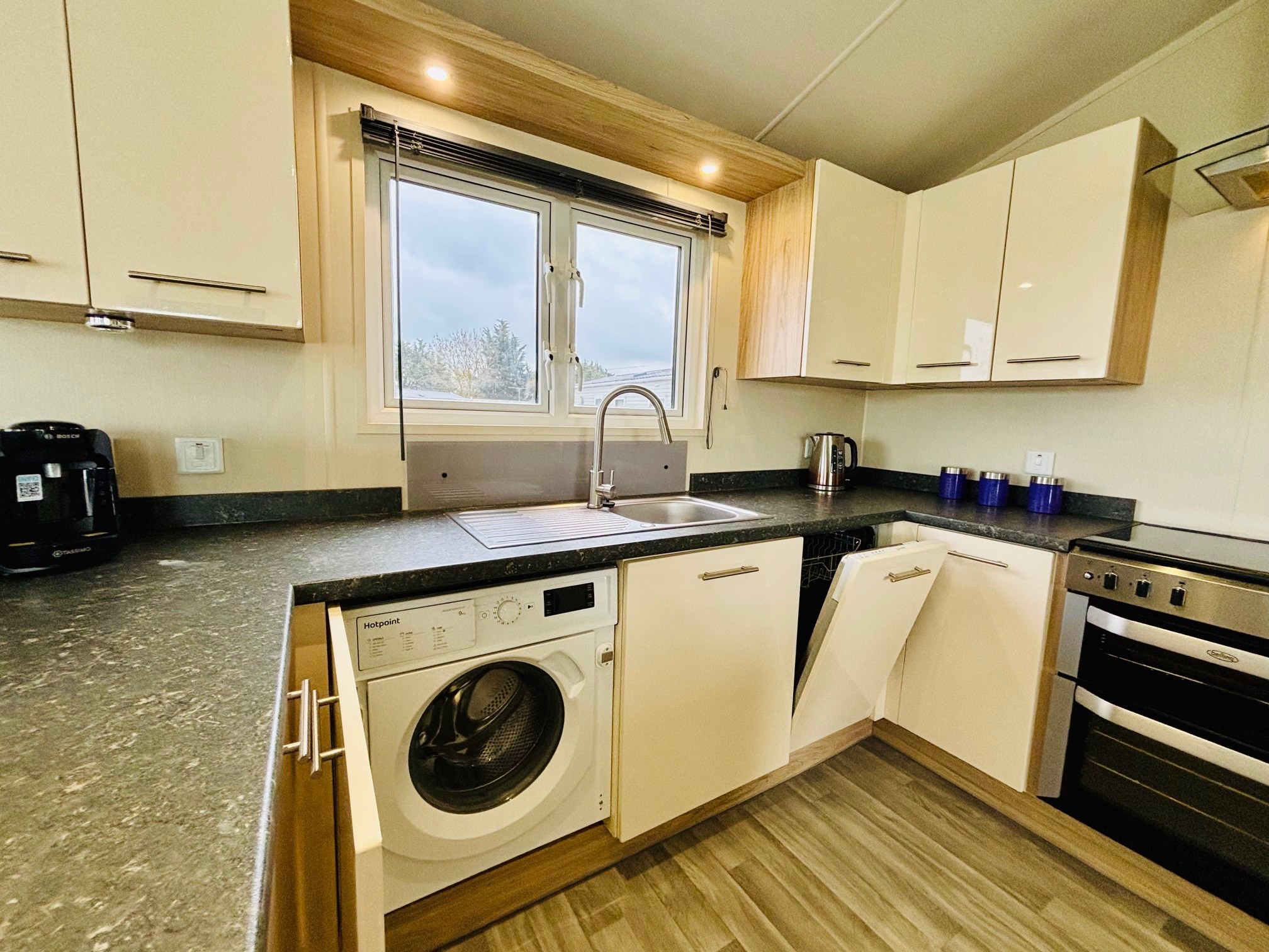 Photo of Willerby Cadence 2016 (Luxury Lodge)