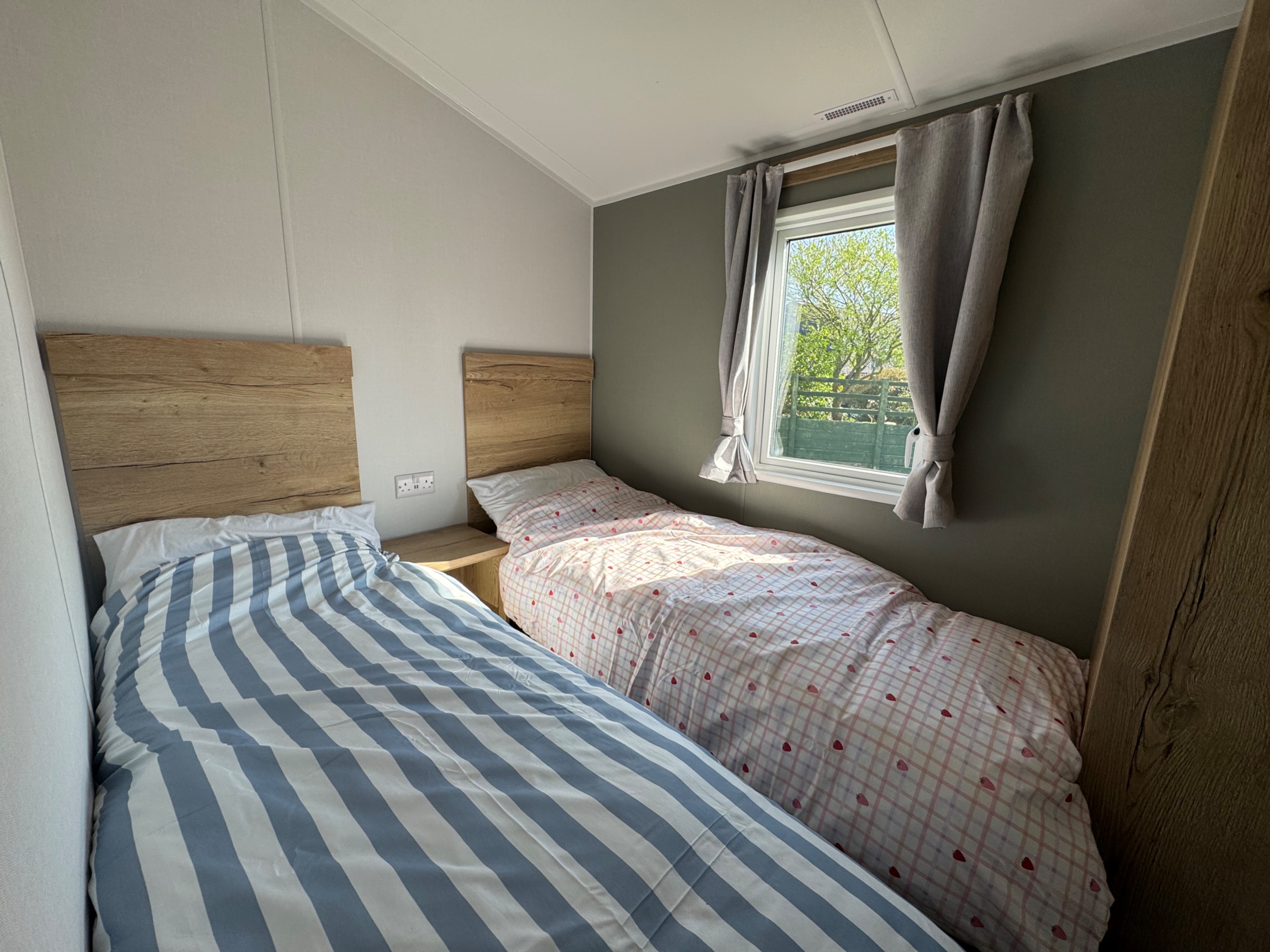 Photo of Willerby Midhurst 2024 (Static Caravan)