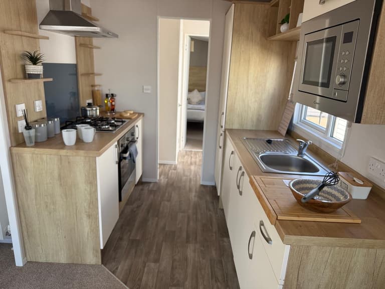 Sunseeker-Zest-2021-VS946512-140706045.jpeg