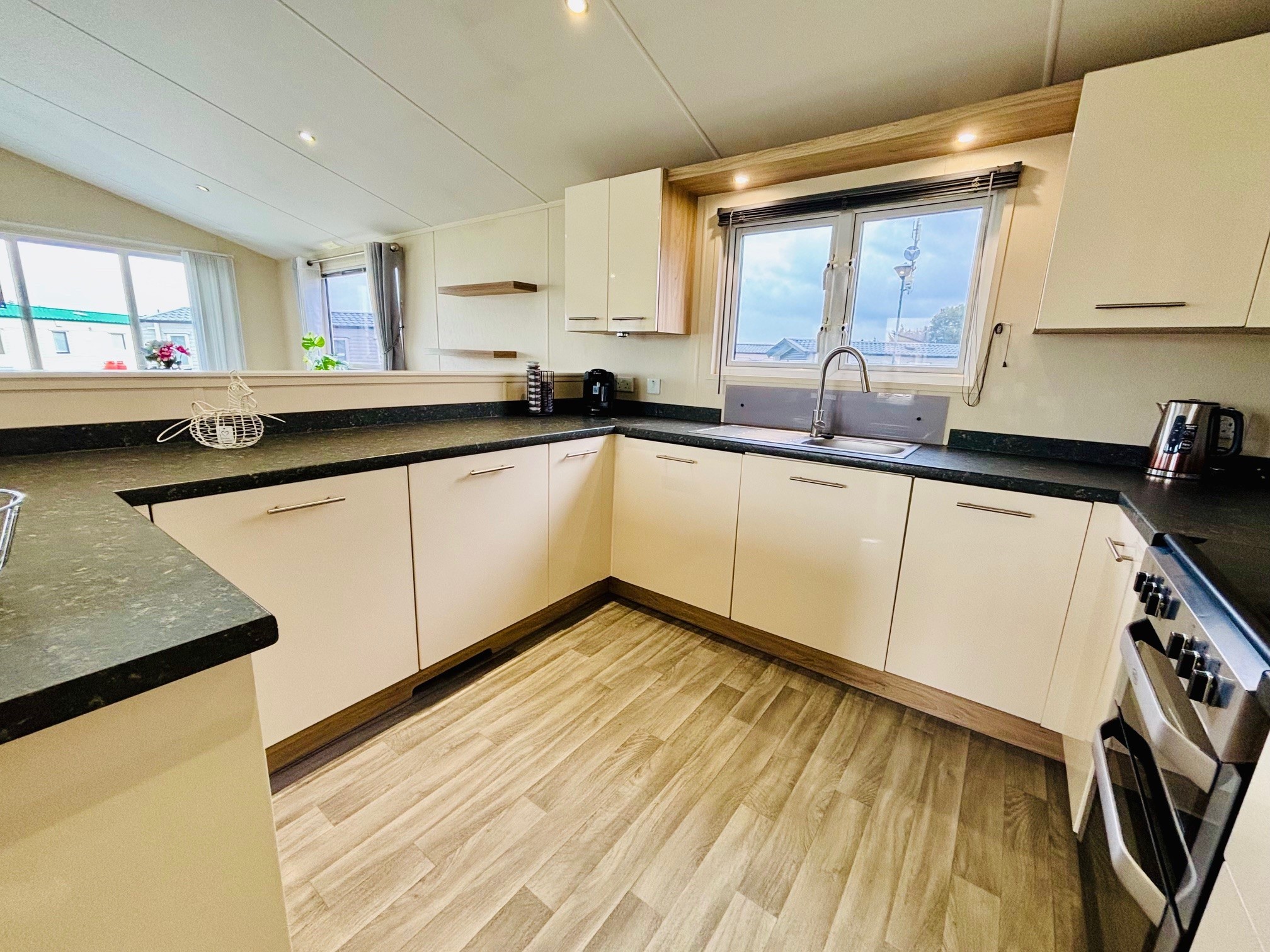 Photo of Willerby Cadence 2016 (Luxury Lodge)