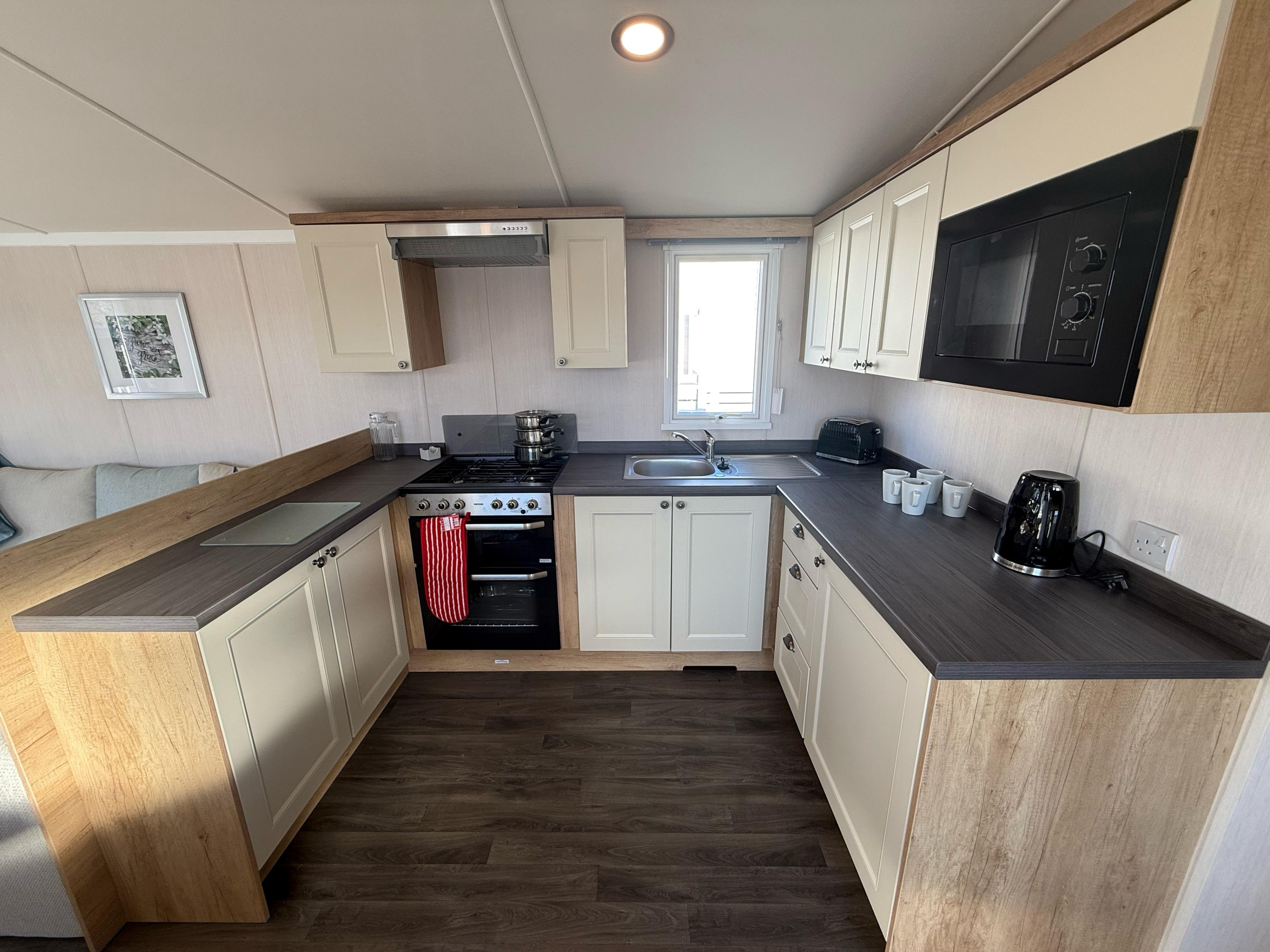 Photo of Swift Burgundy 2022 (Static Caravan)
