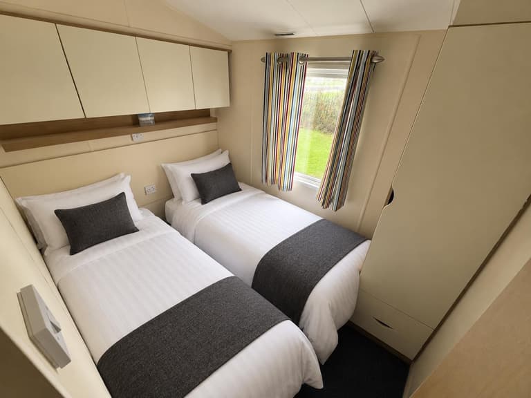 Willerby-Avonmore-2013-CAR0025616-152020326.jpeg