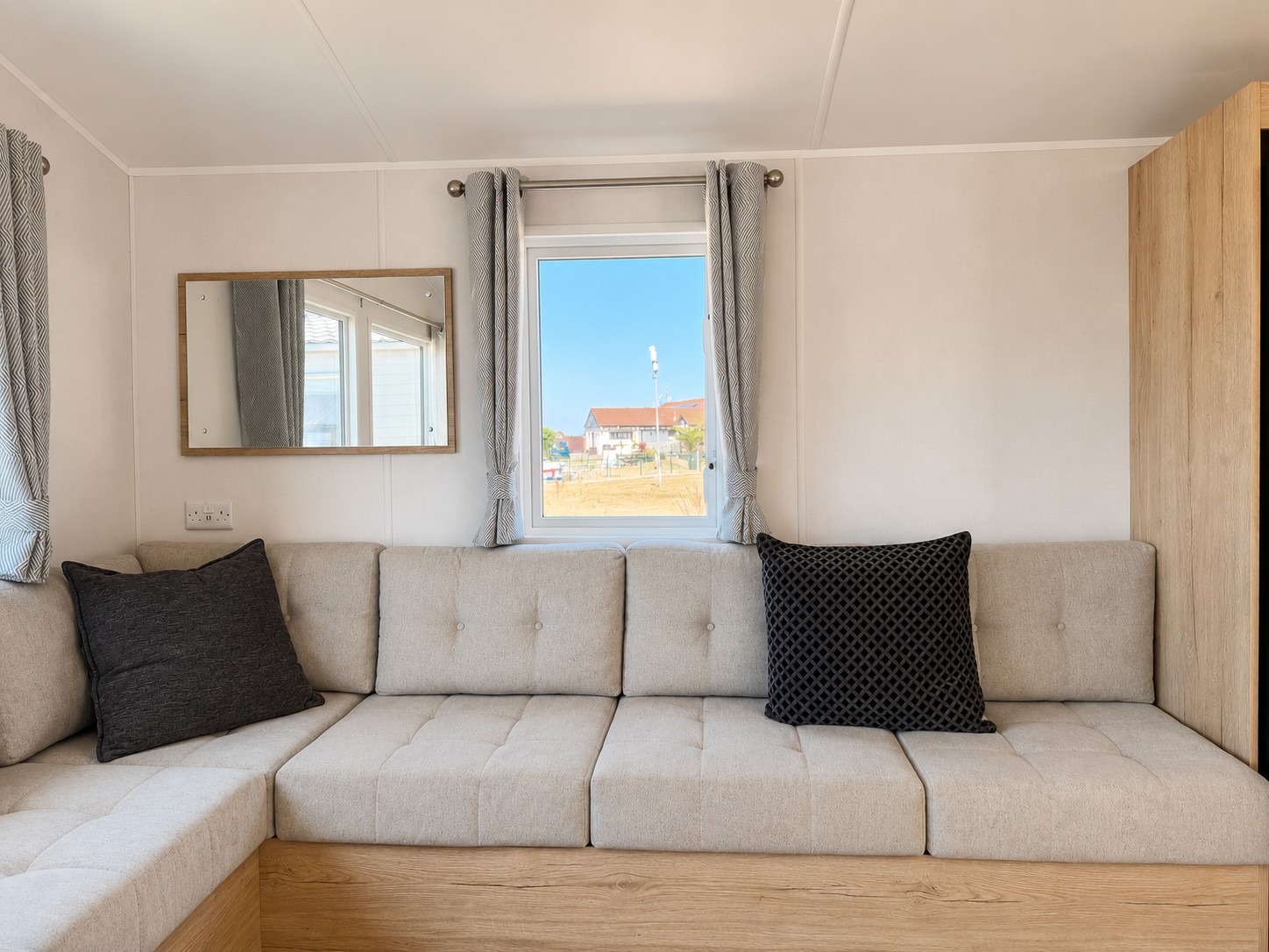 Photo of Willerby Midhurst 2024 (Static Caravan)