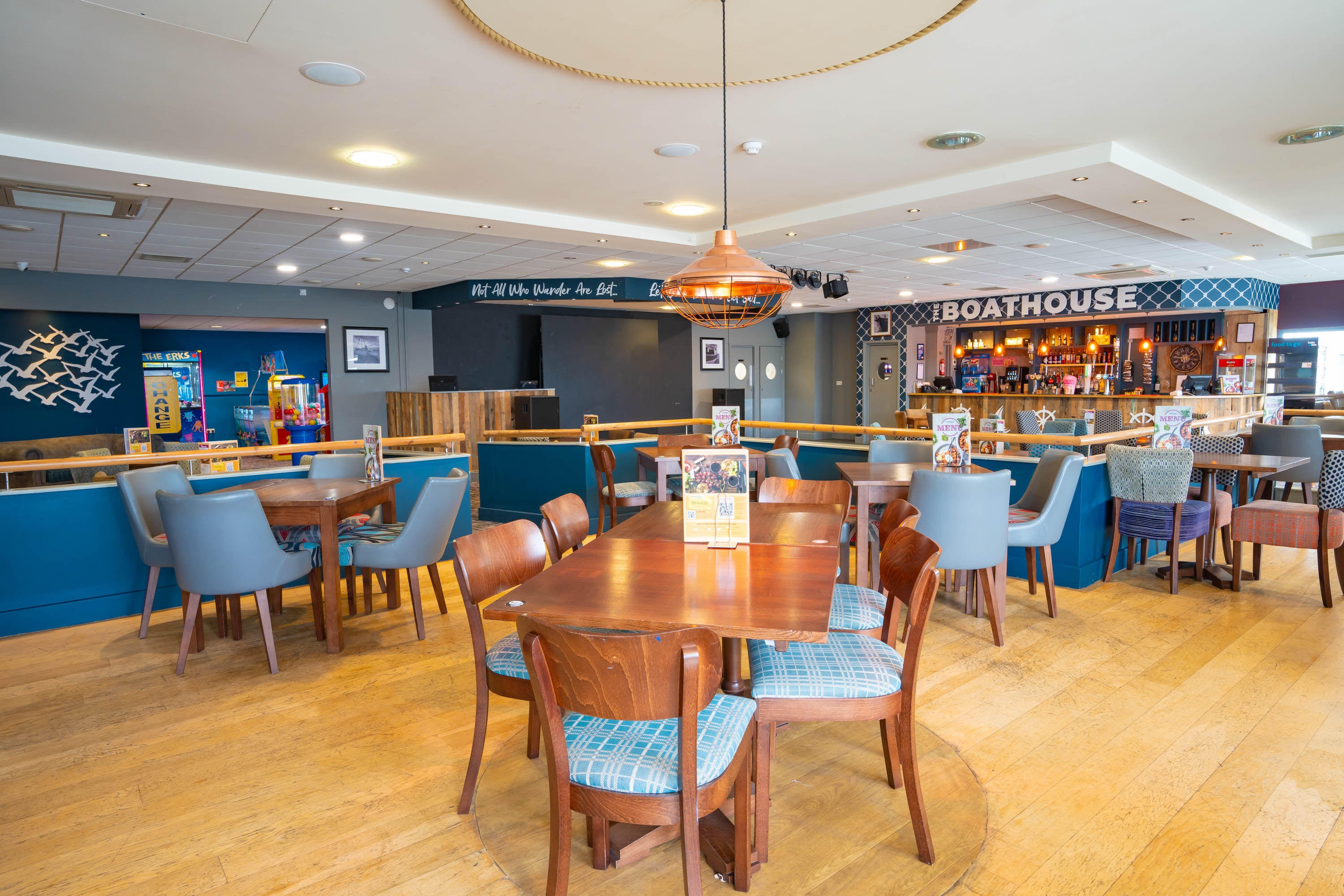 Restaurant & bar