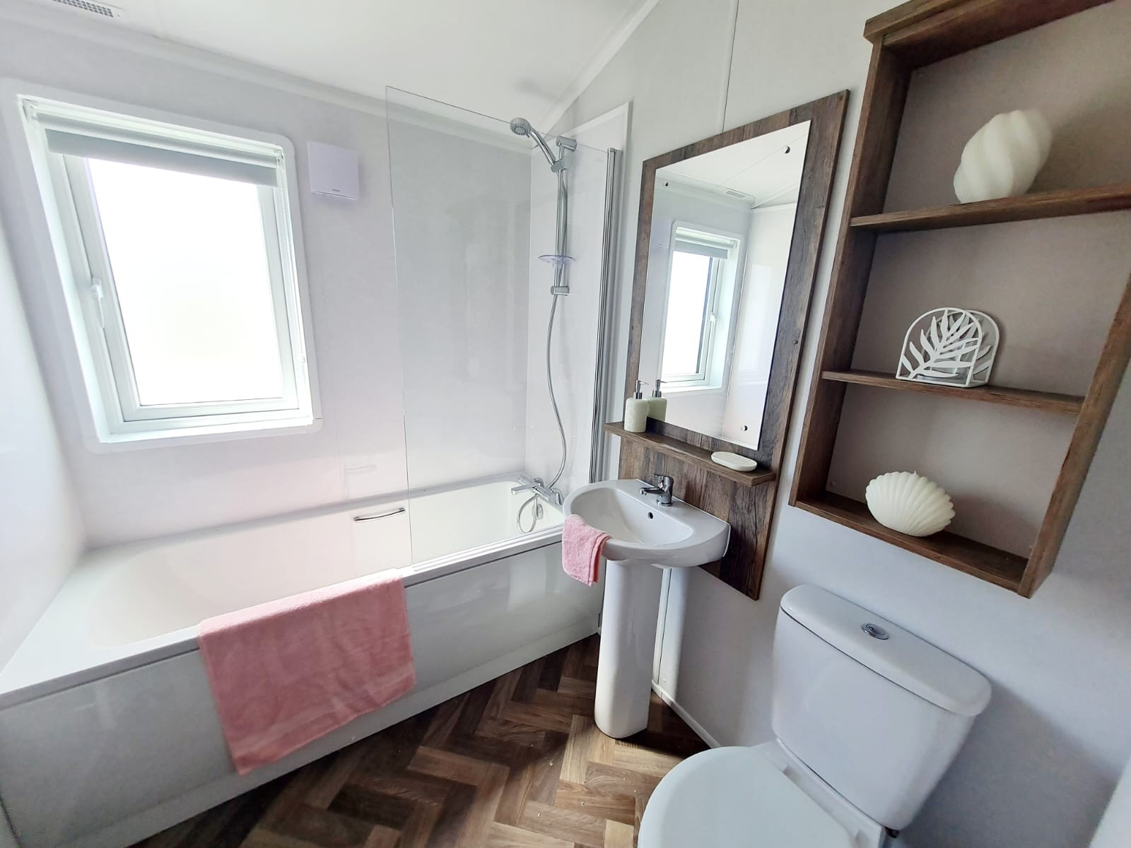 Photo of Willerby Horsham 2024 (Luxury Lodge)