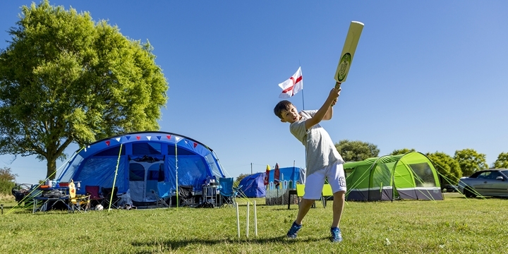 School-summer-touring-offer-720x360