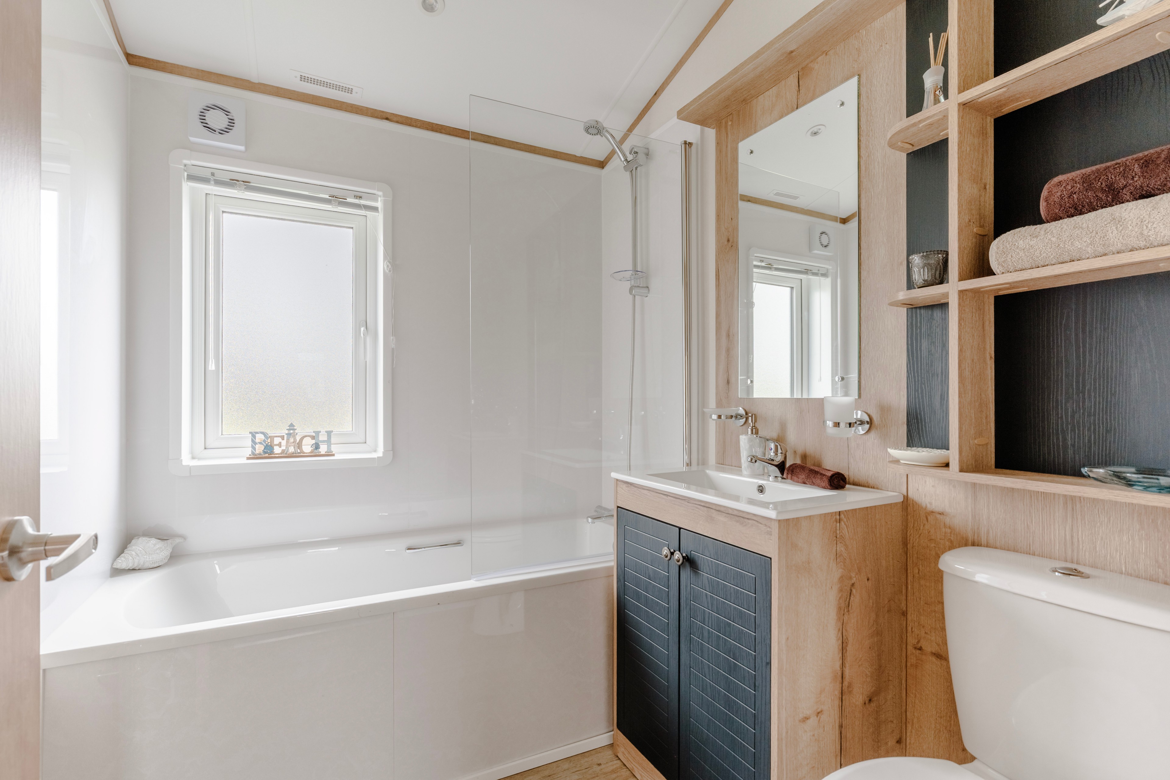 Photo of Willerby New Holland 2026 (Luxury Lodge)
