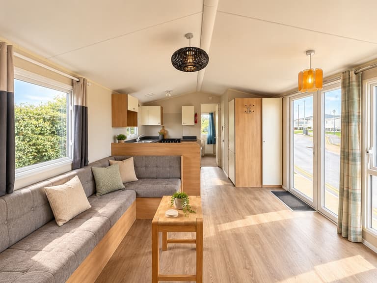 Willerby-Johnson-Cl-2018-CAR0024703-152118181.jpeg