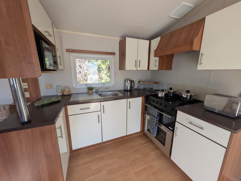 Willerby-Caledonia-2016-CAR0021362-151768686.jpeg