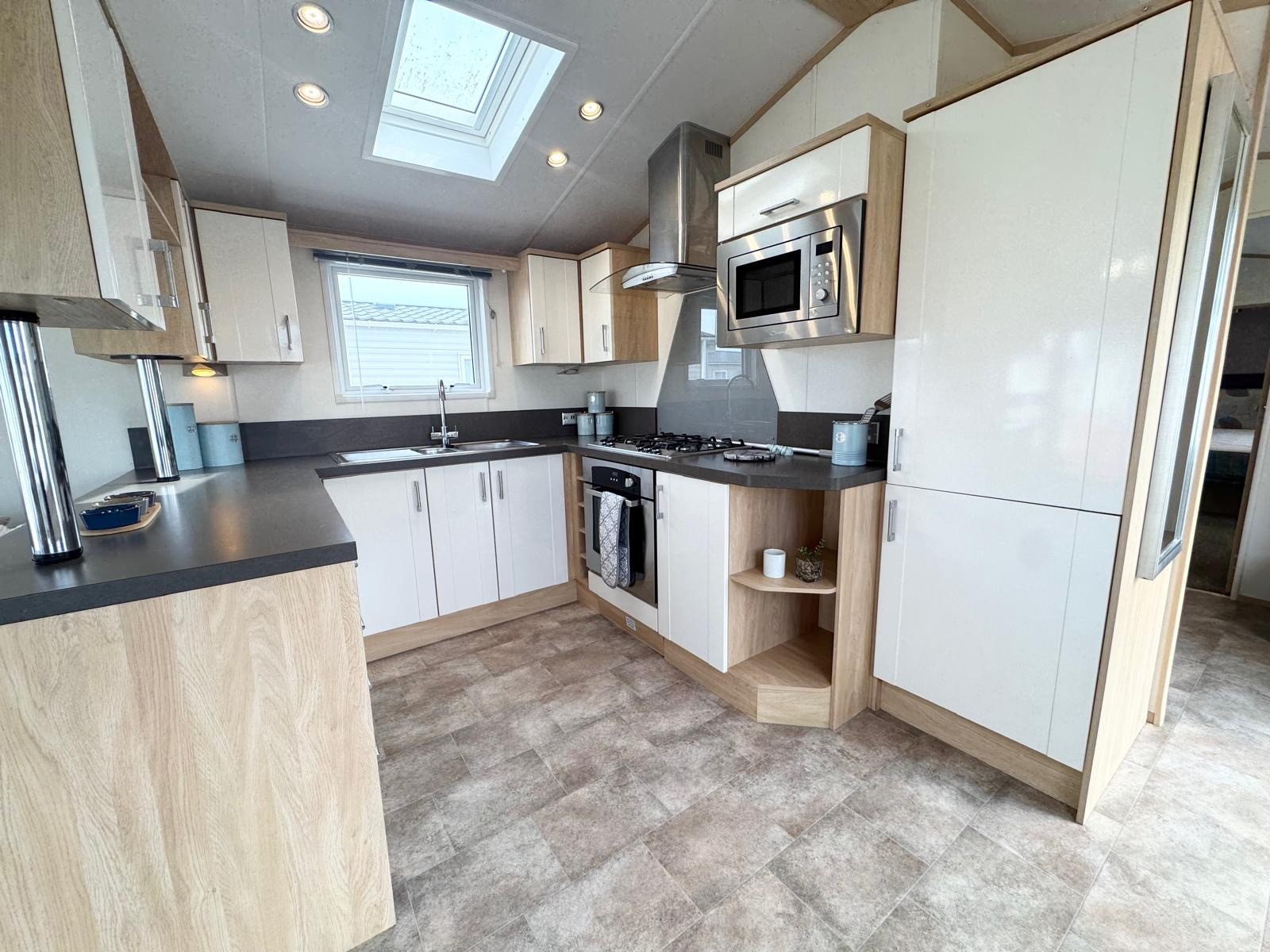 Photo of Atlas Image 2 2015 (Static Caravan)