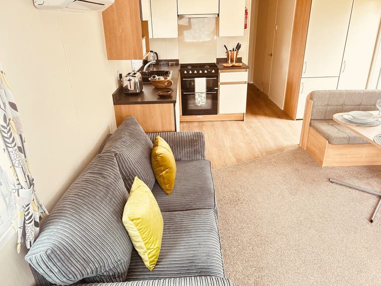 Willerby-Etchingham-2017-CAR0065701-147876110.jpeg