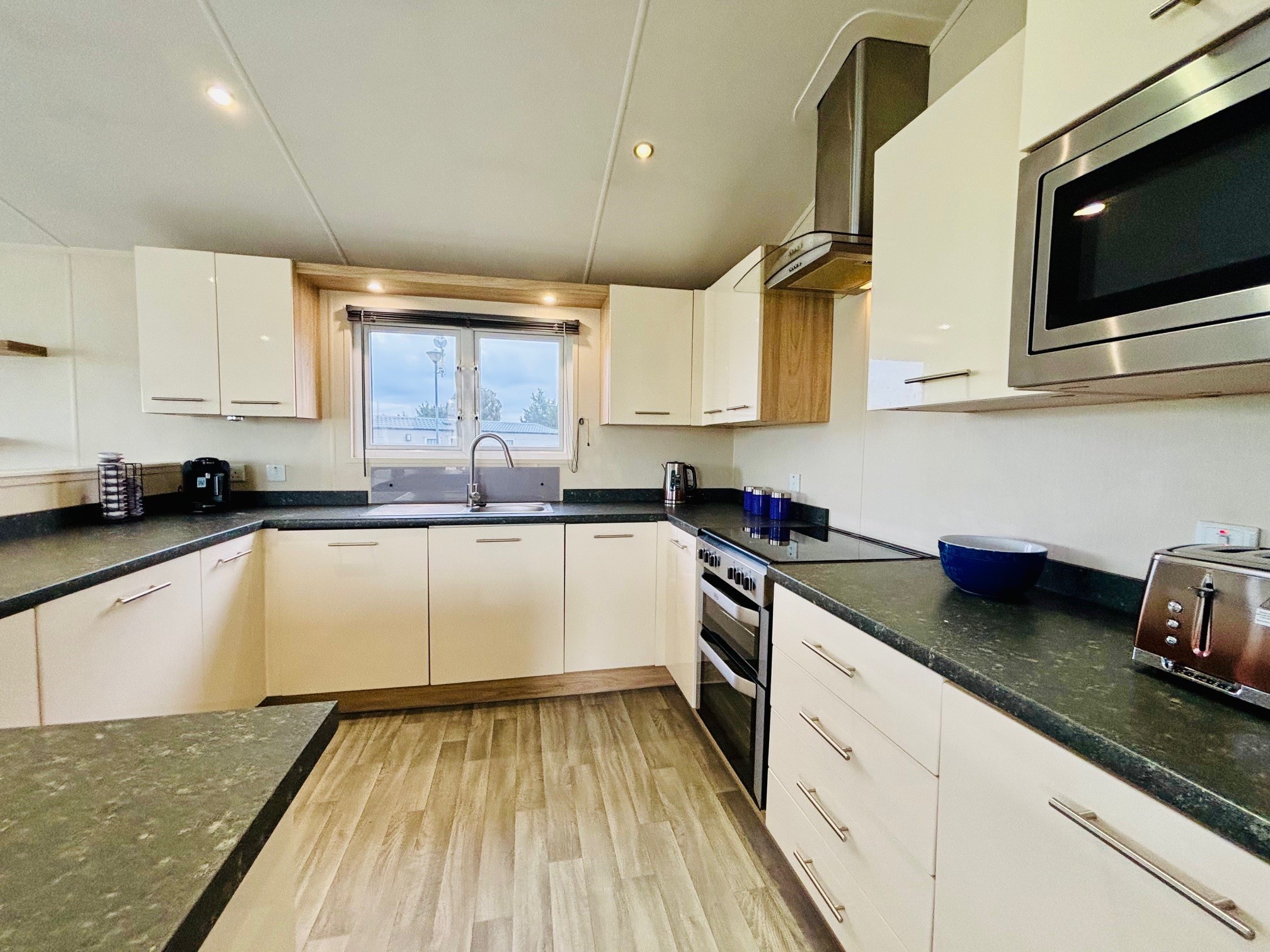 Photo of Willerby Cadence 2016 (Luxury Lodge)