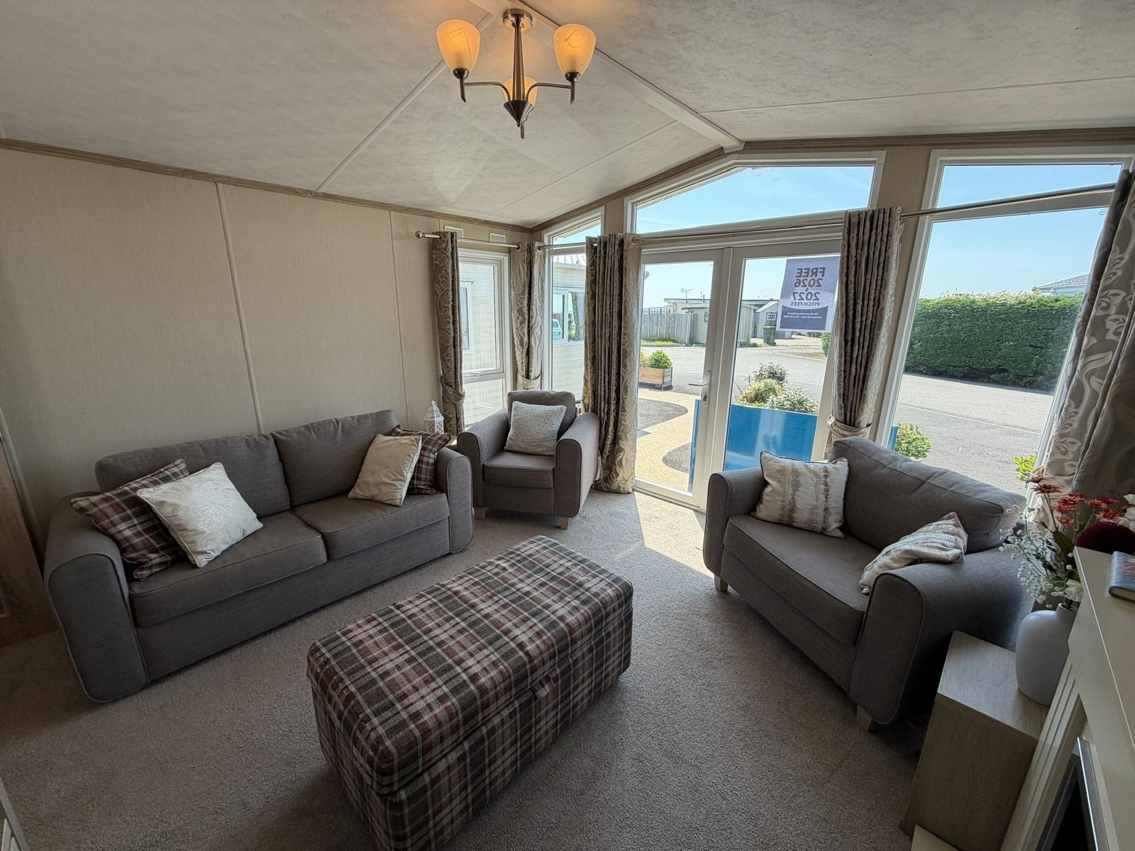 Photo of Pemberton Abingdon 2016 (Static Caravan)