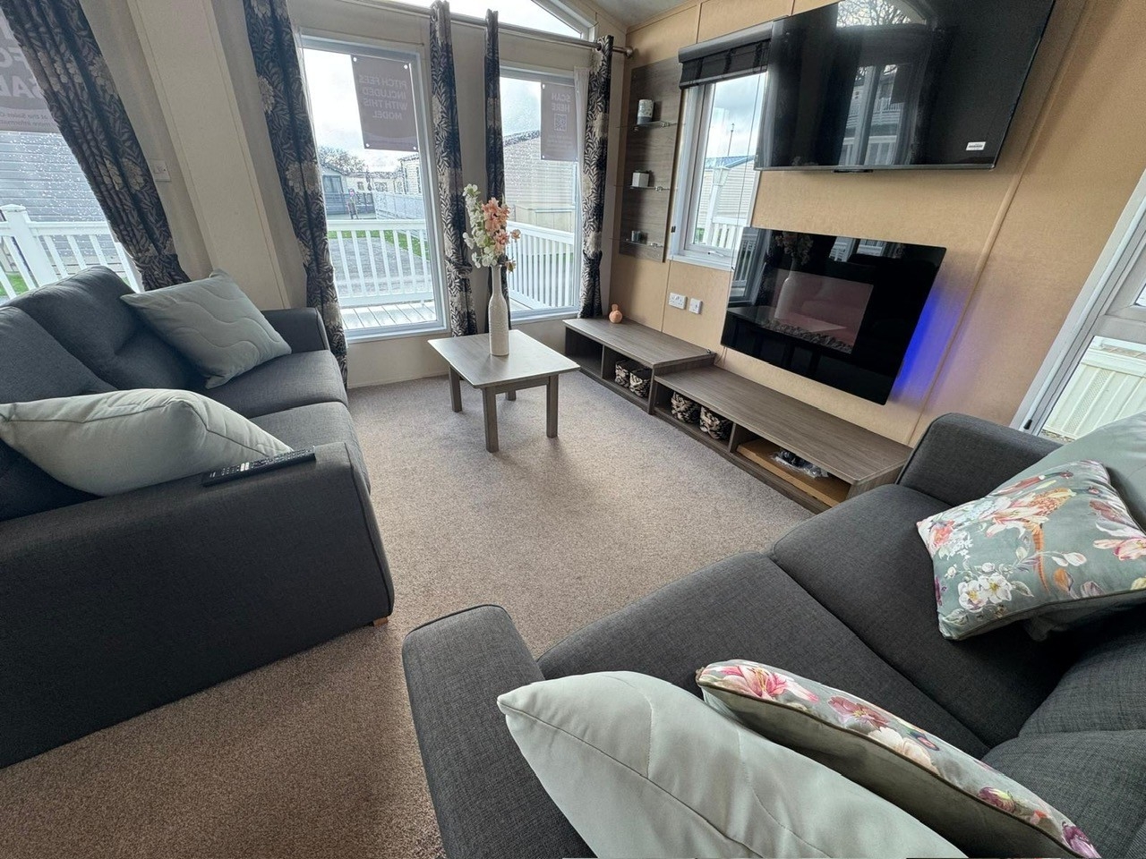 Photo of Delta Desire 2014 (Luxury Lodge)