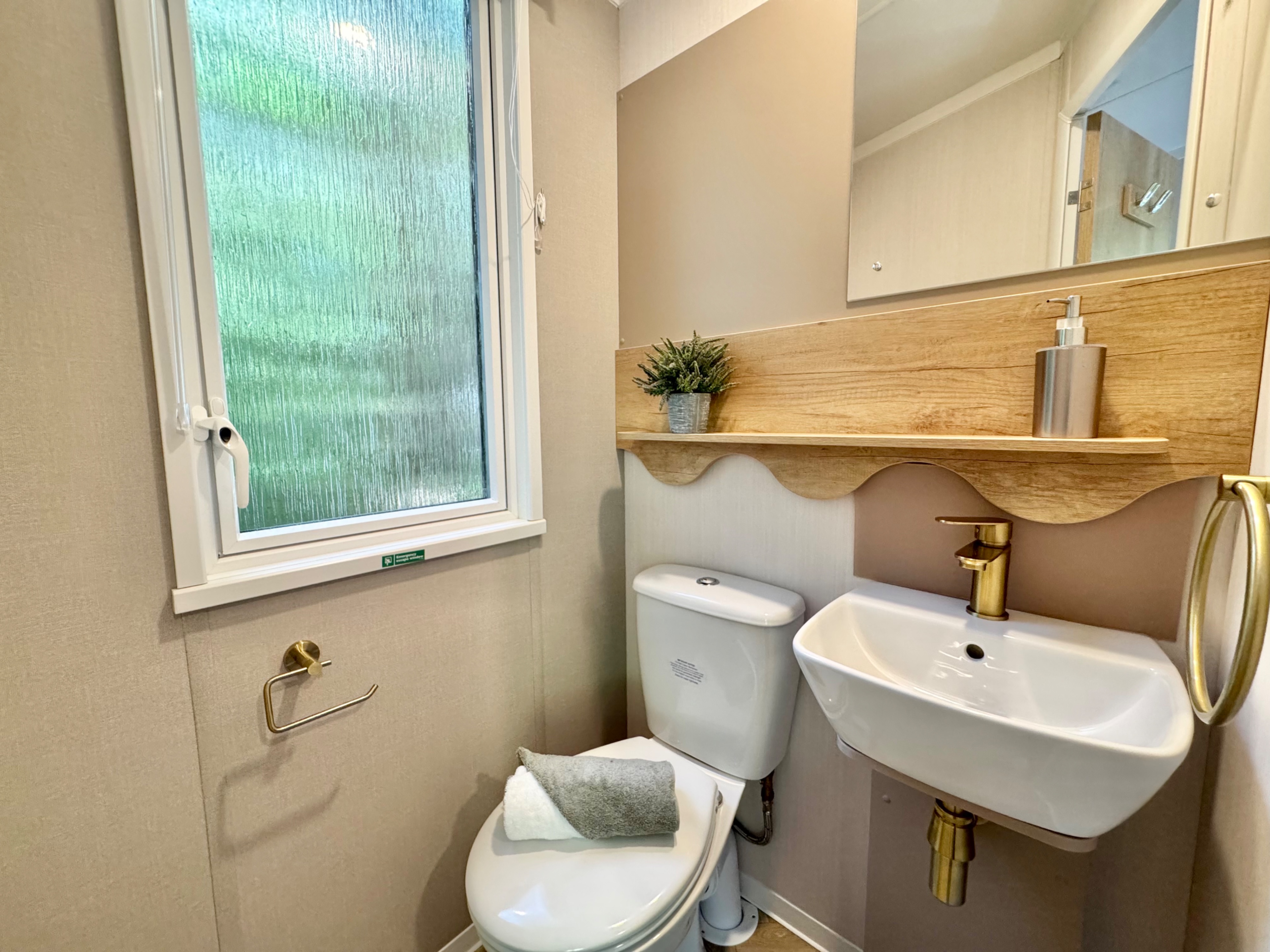 Photo of Swift Burgundy 2026 (Static Caravan)