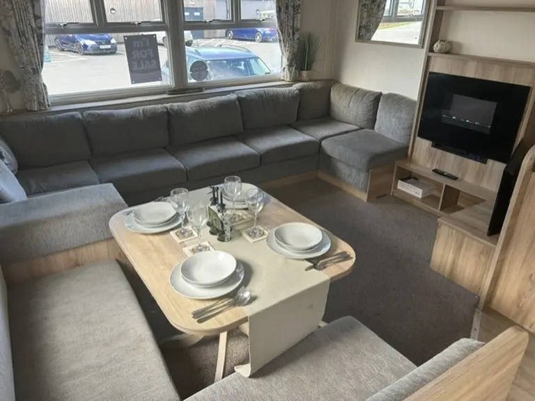 Willerby-Lymington-2017-CAR0060654-148474727.jpeg