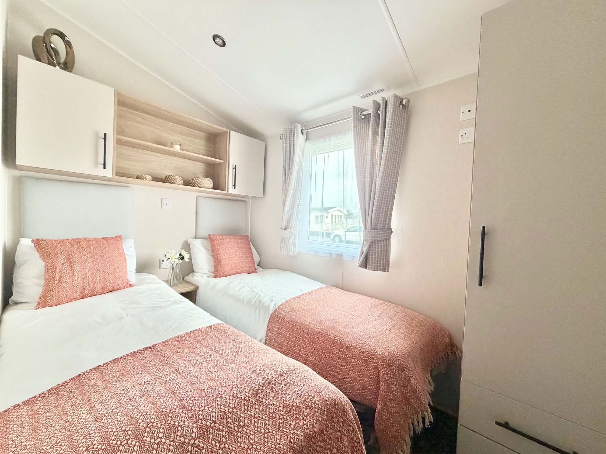 Photo of Willerby Lamberhurst 2025 (Static Caravan)