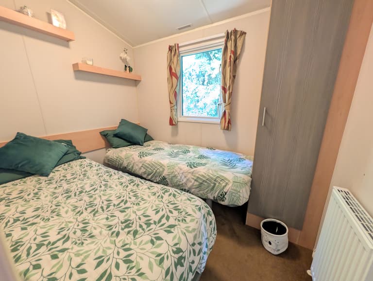 Willerby-Caledonia-2016-CAR0021362-141137375.jpeg