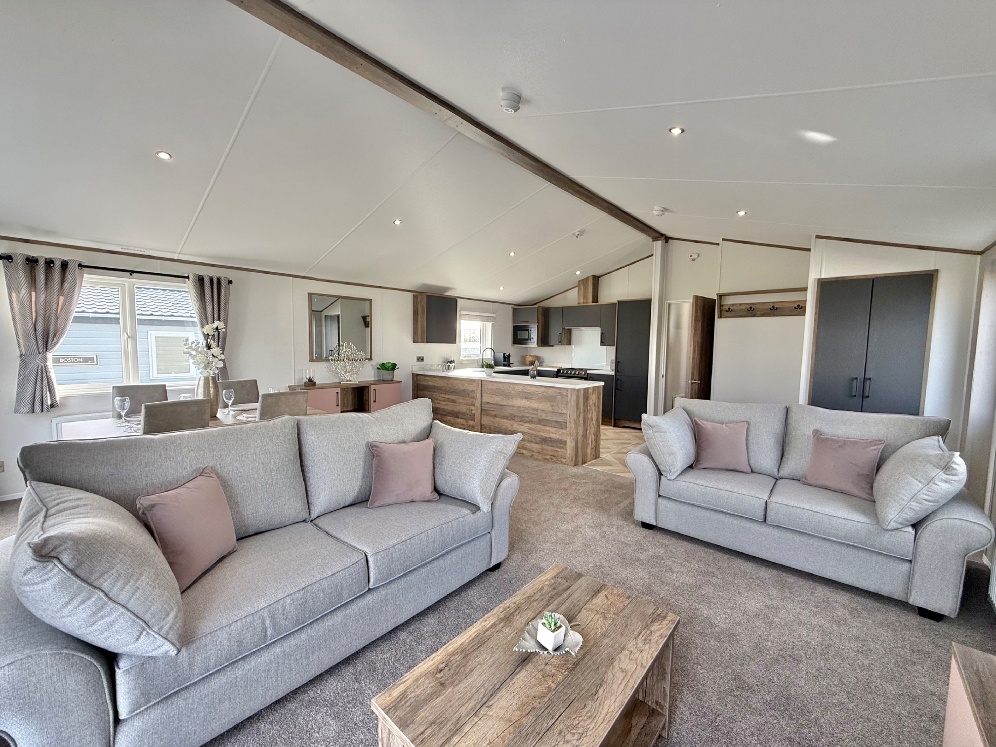 Photo of Willerby Horsham 2025 (Luxury Lodge)