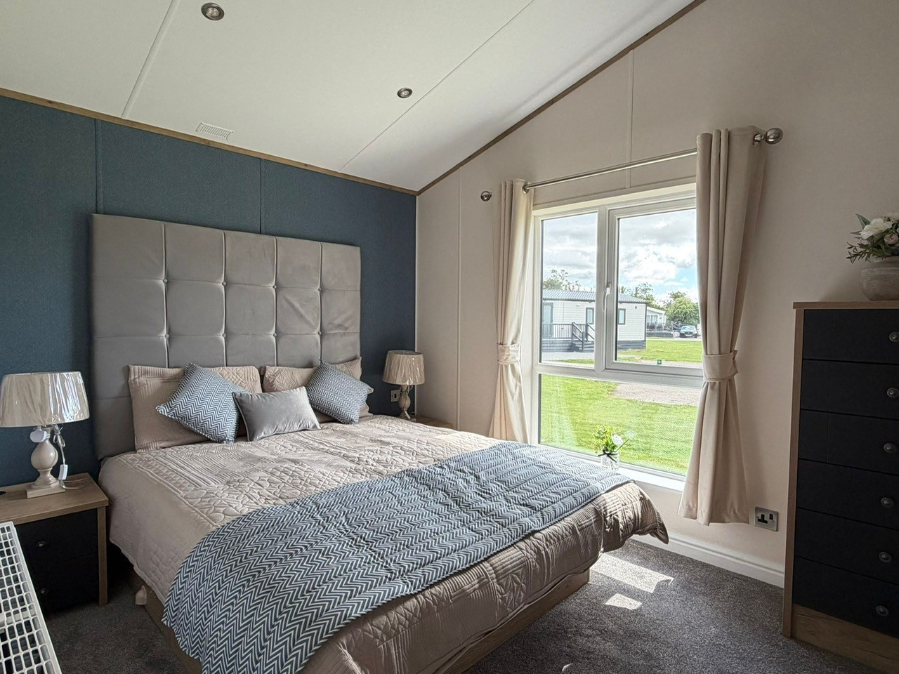 Photo of Willerby New Holland 2026 (Luxury Lodge)
