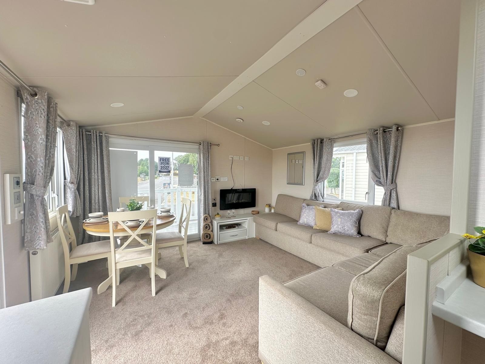 Atlas The Lookout 2020 (Villa) Accommodation in Lowestoft