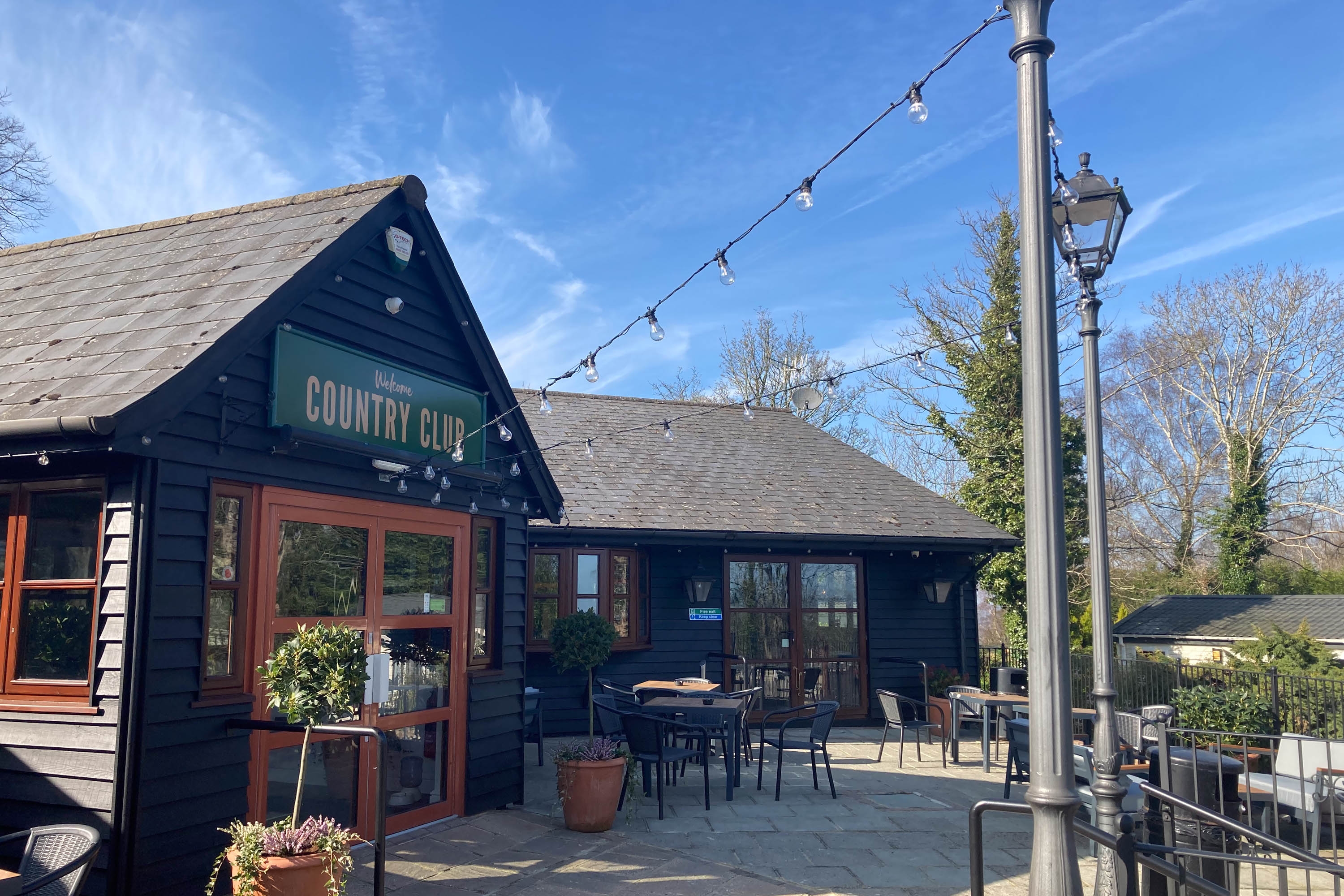 Restaurant & bar