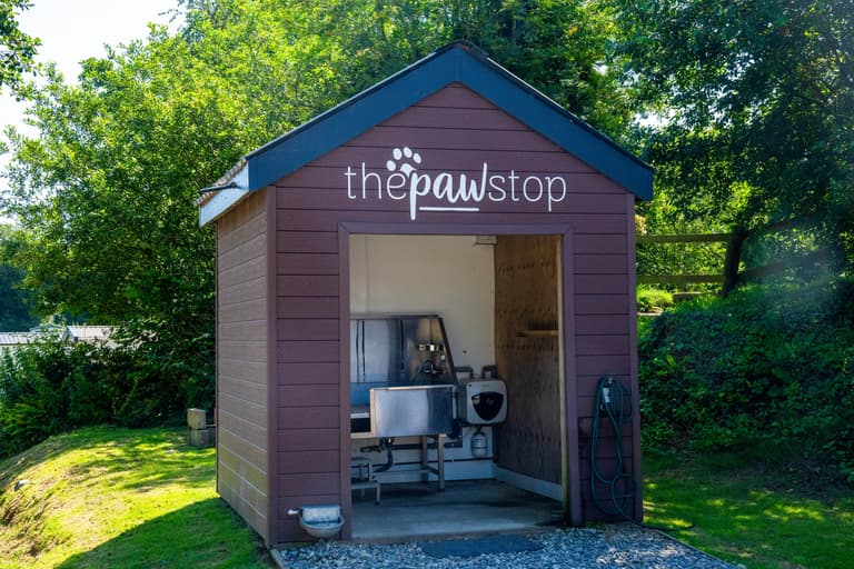 The paw stop - pet wash station