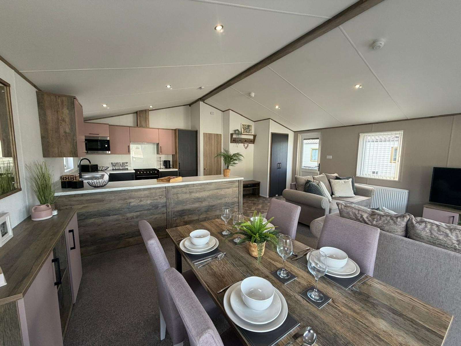 Photo of Willerby Horsham 2024 (Lodge)