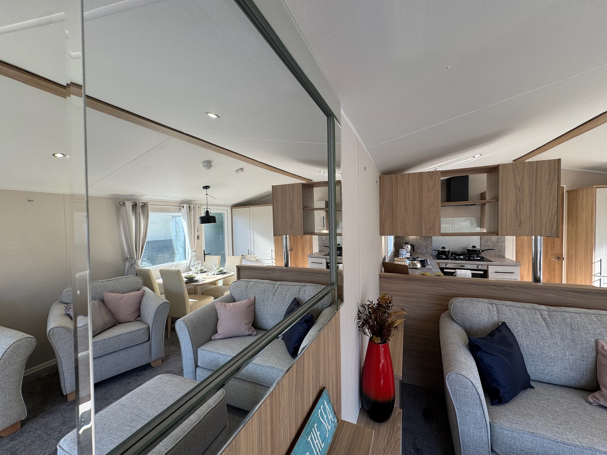 Photo of Willerby Lamberhurst 2017 (Static Caravan)