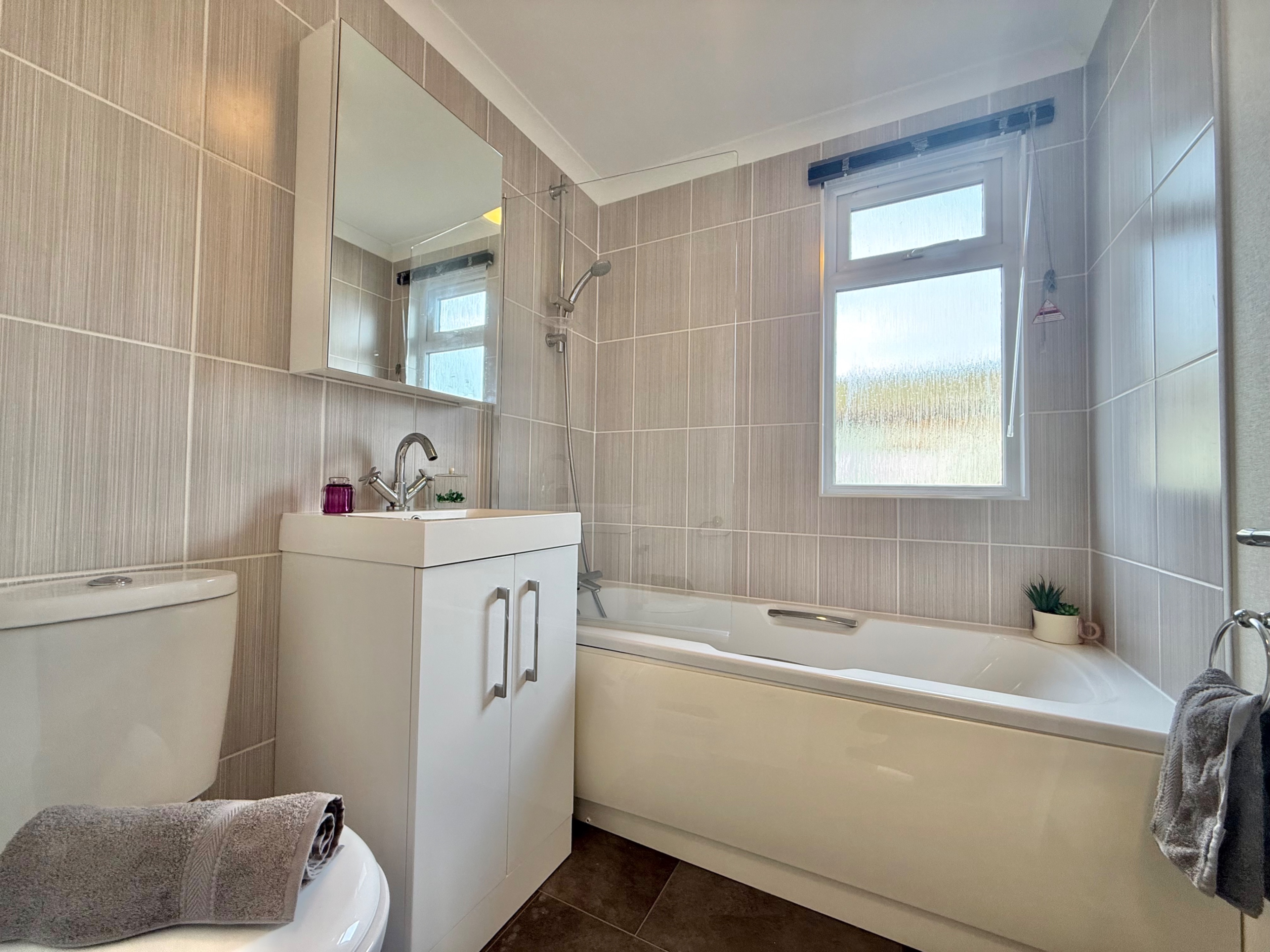Photo of Prestige Buckland Lodge 2018 (Luxury Lodge)